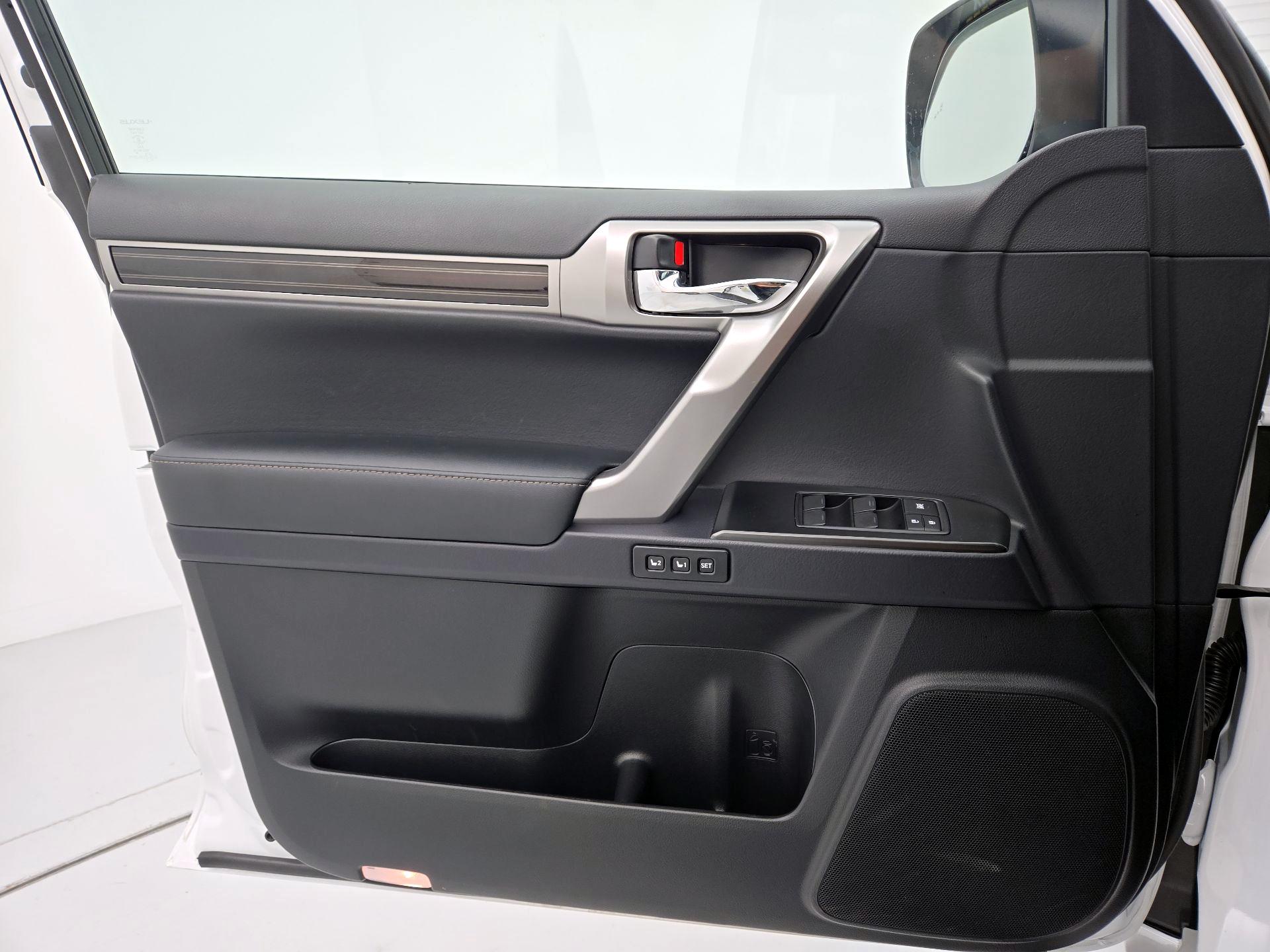 Thumbnail: 2023 Lexus GX - 12