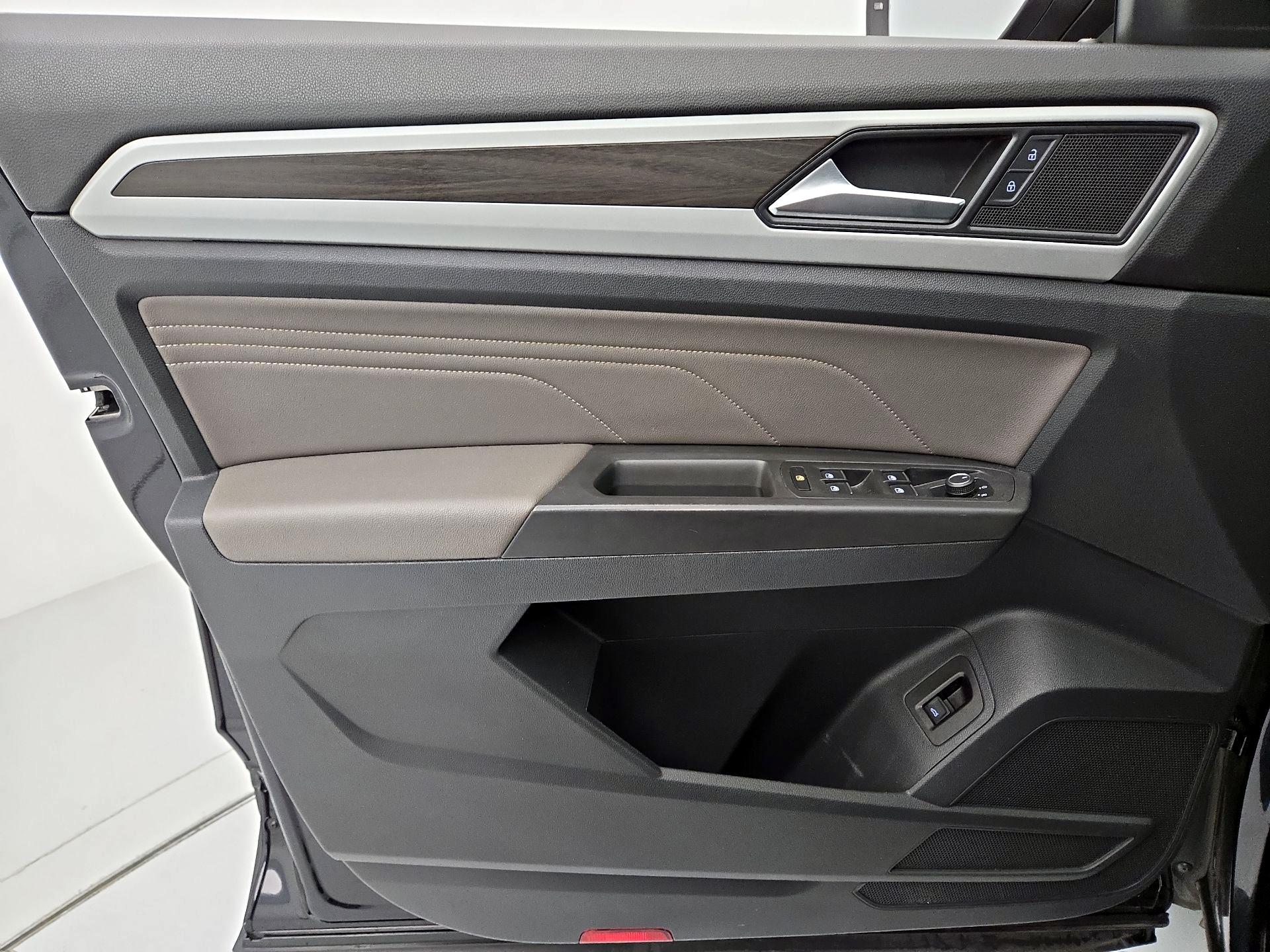 Thumbnail: 2022 Volkswagen Atlas - 12