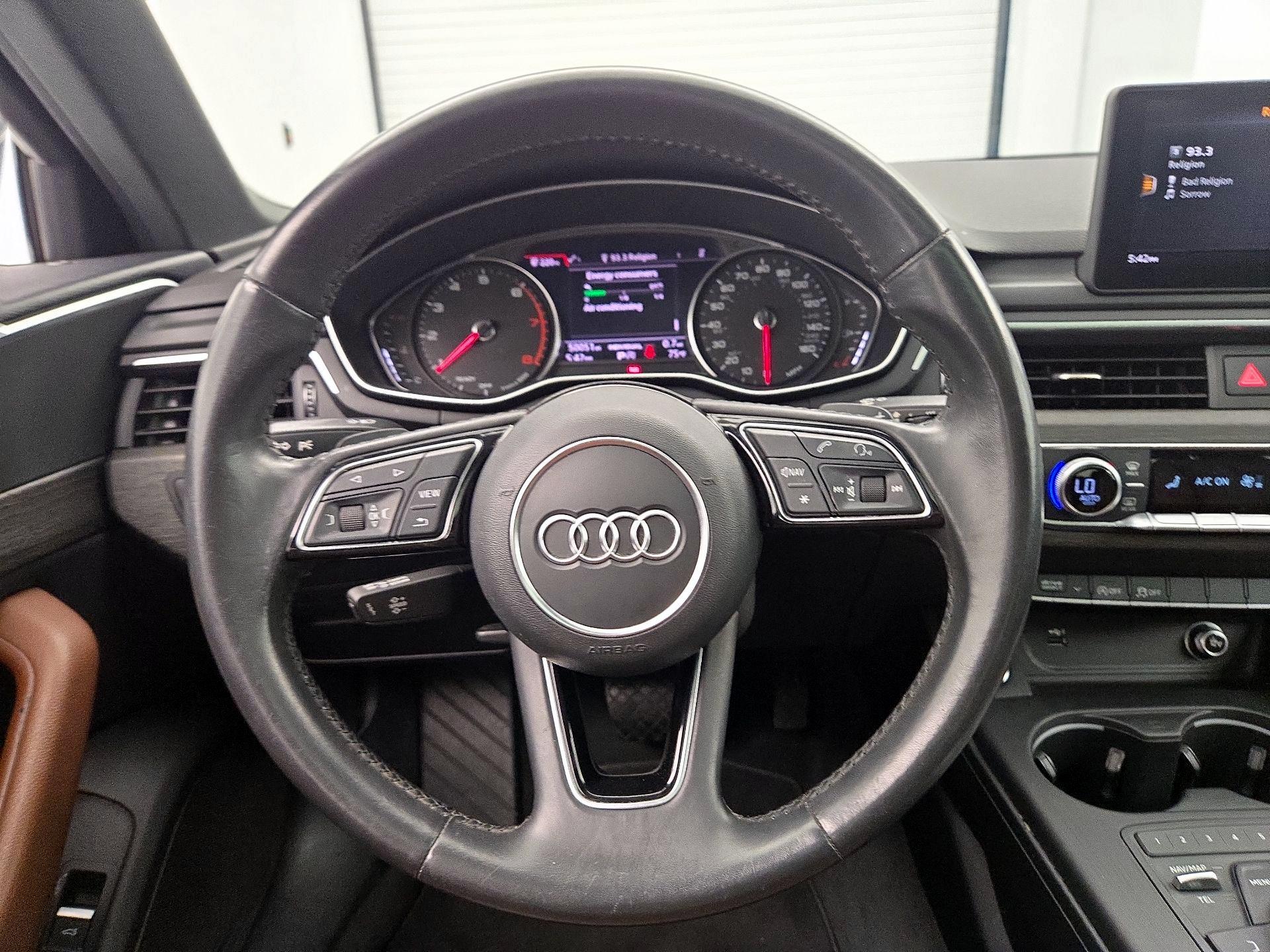 Thumbnail: 2019 Audi A4 - 10