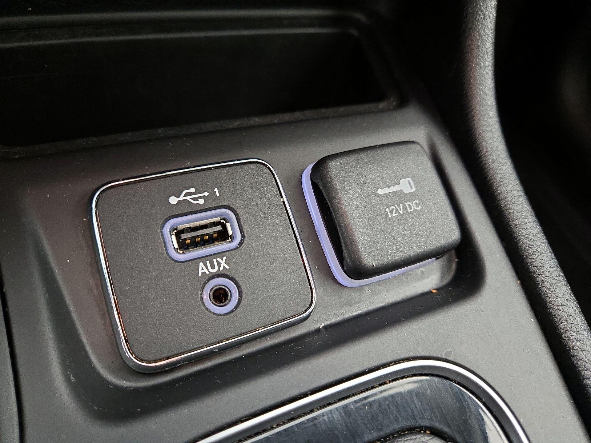 Thumbnail: 2021 Jeep Cherokee - 18