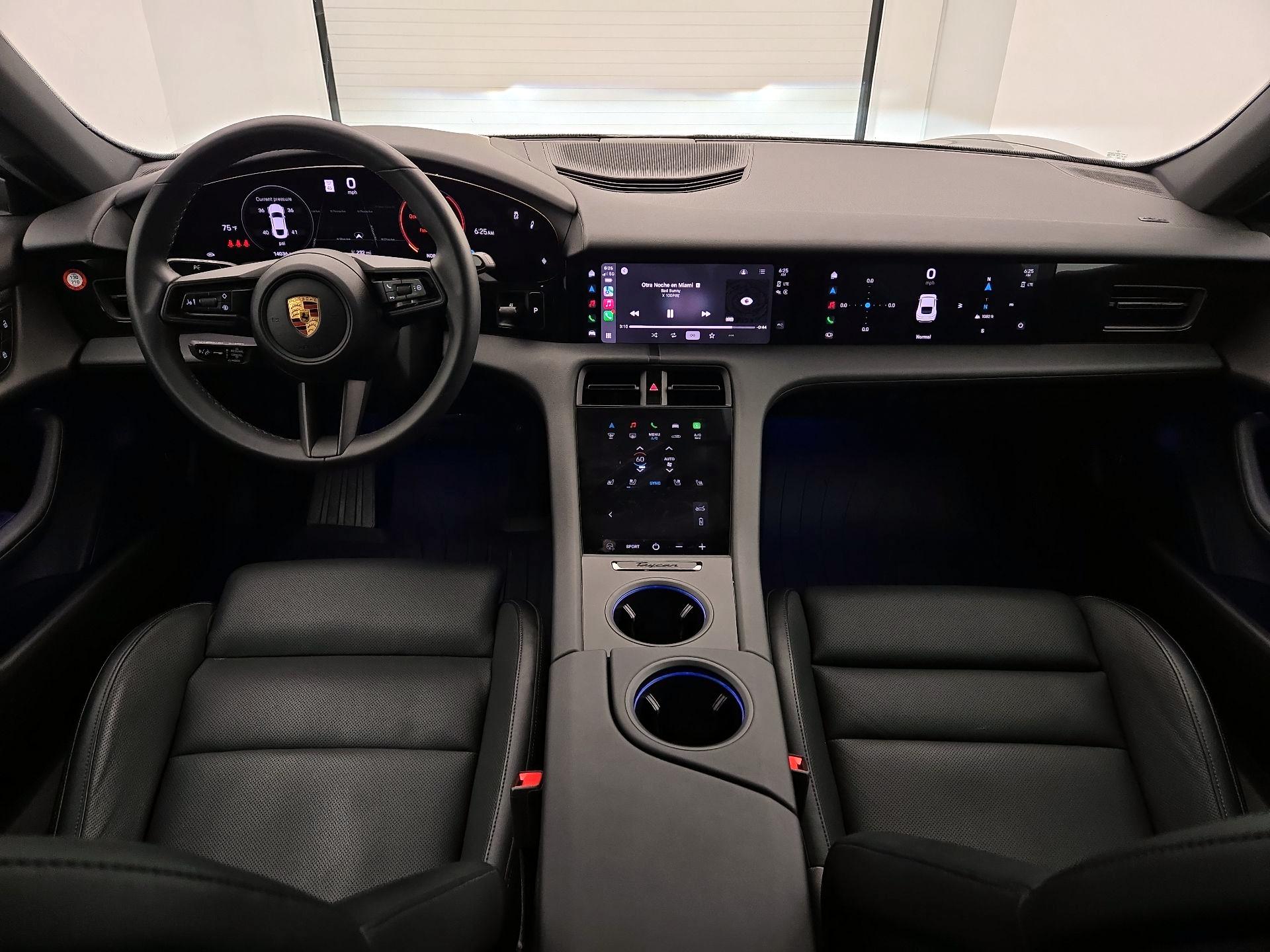 Thumbnail: 2022 Porsche Taycan - 9