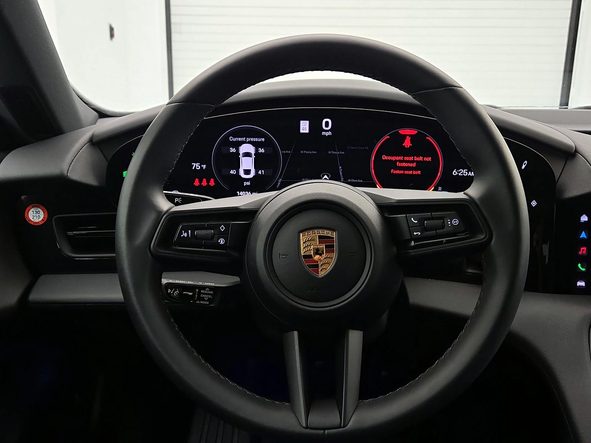 Thumbnail: 2022 Porsche Taycan - 10
