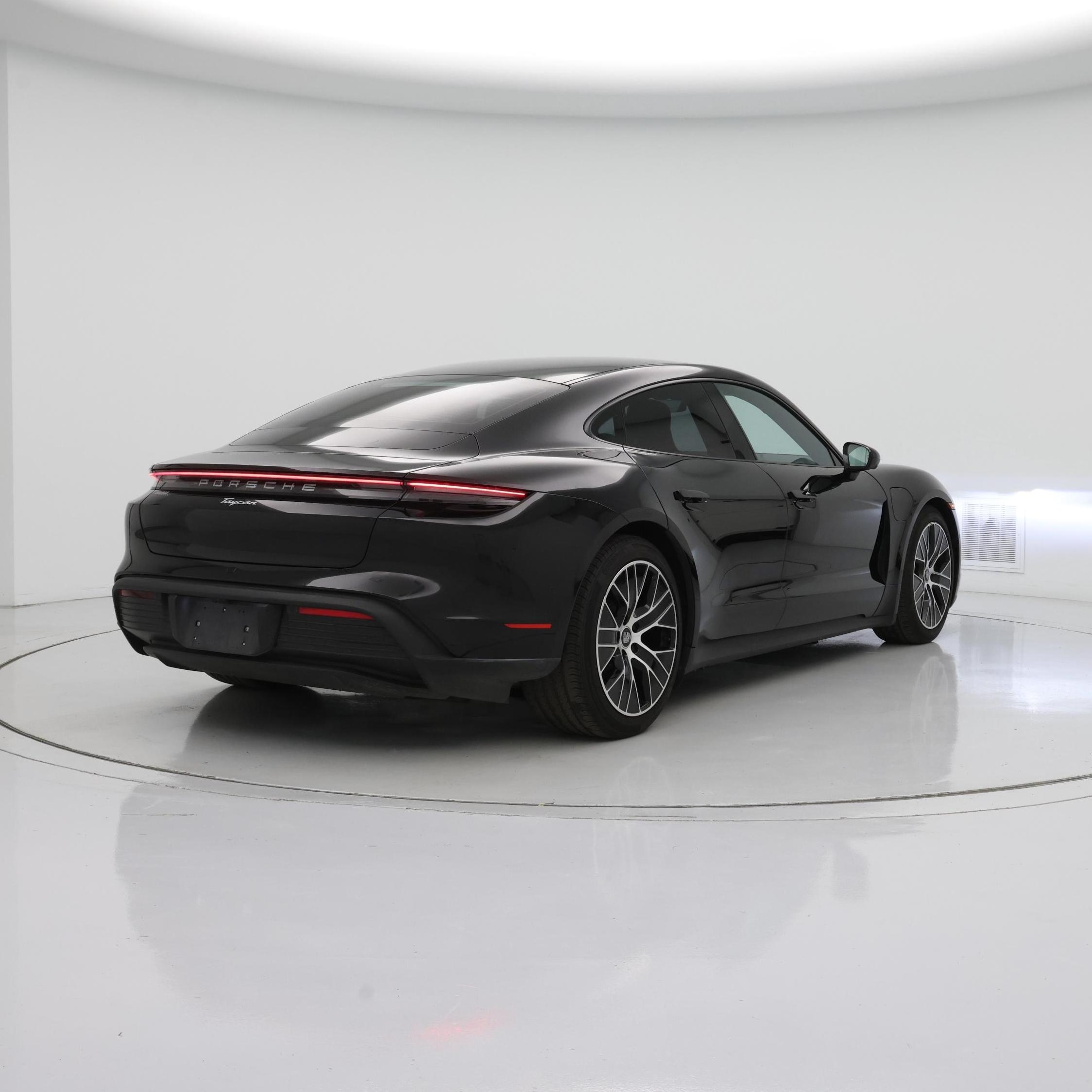 Thumbnail: 2022 Porsche Taycan - 8