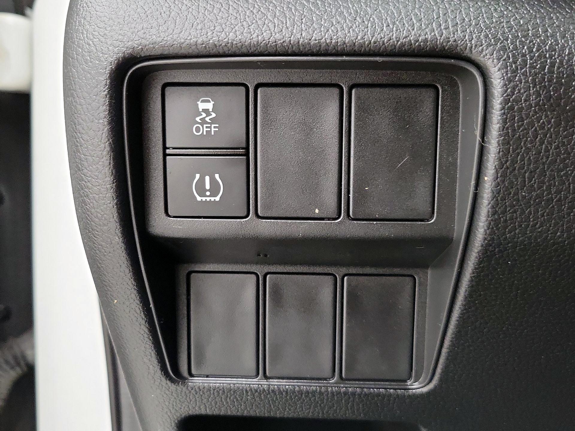 Thumbnail: 2018 Honda CR-V - 13