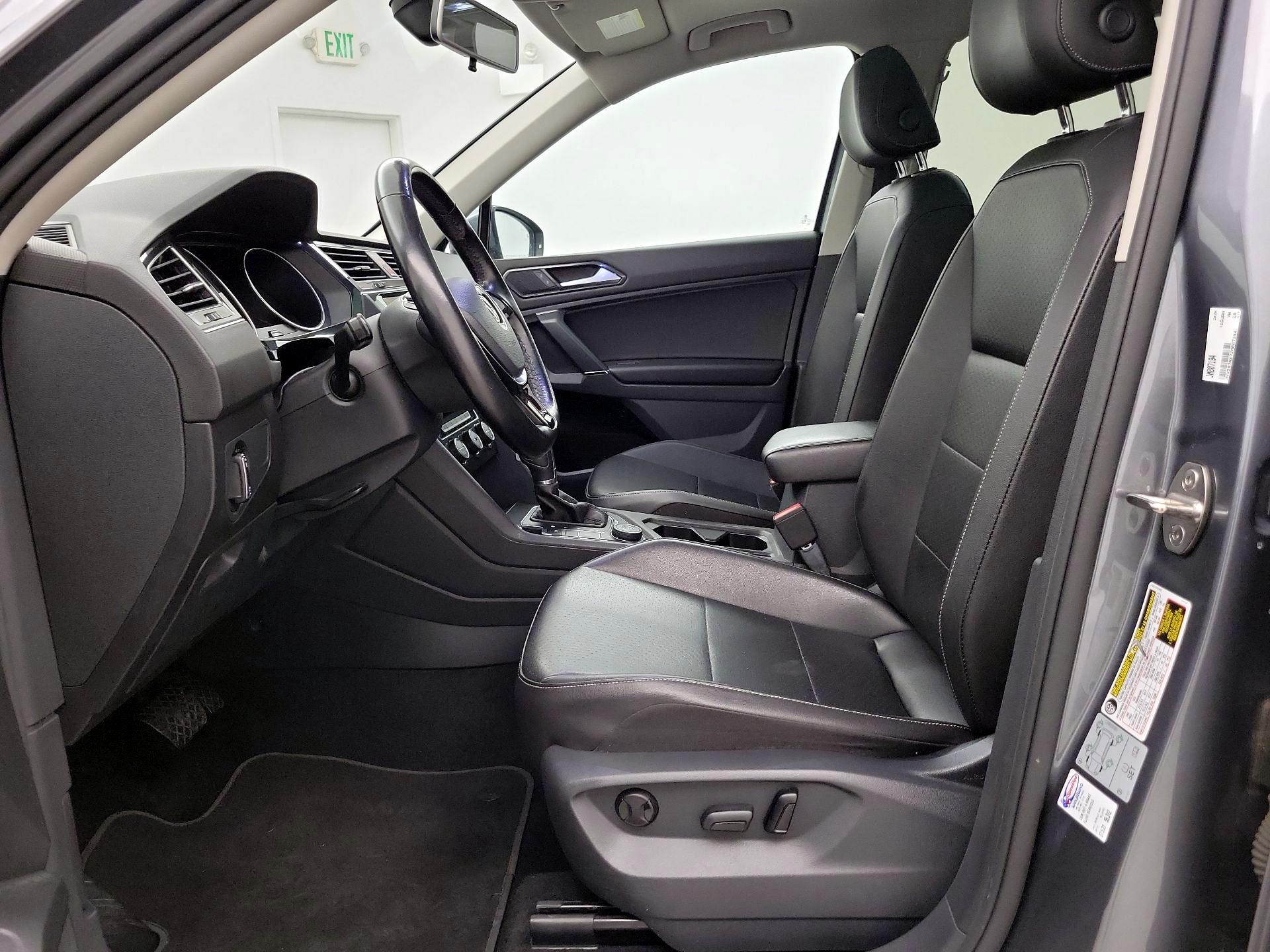 Thumbnail: 2018 Volkswagen Tiguan - 11