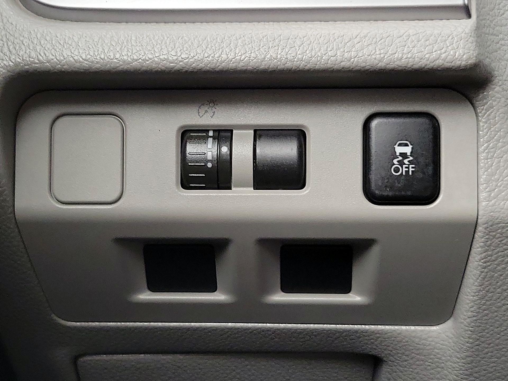 Thumbnail: 2014 Subaru Forester - 13