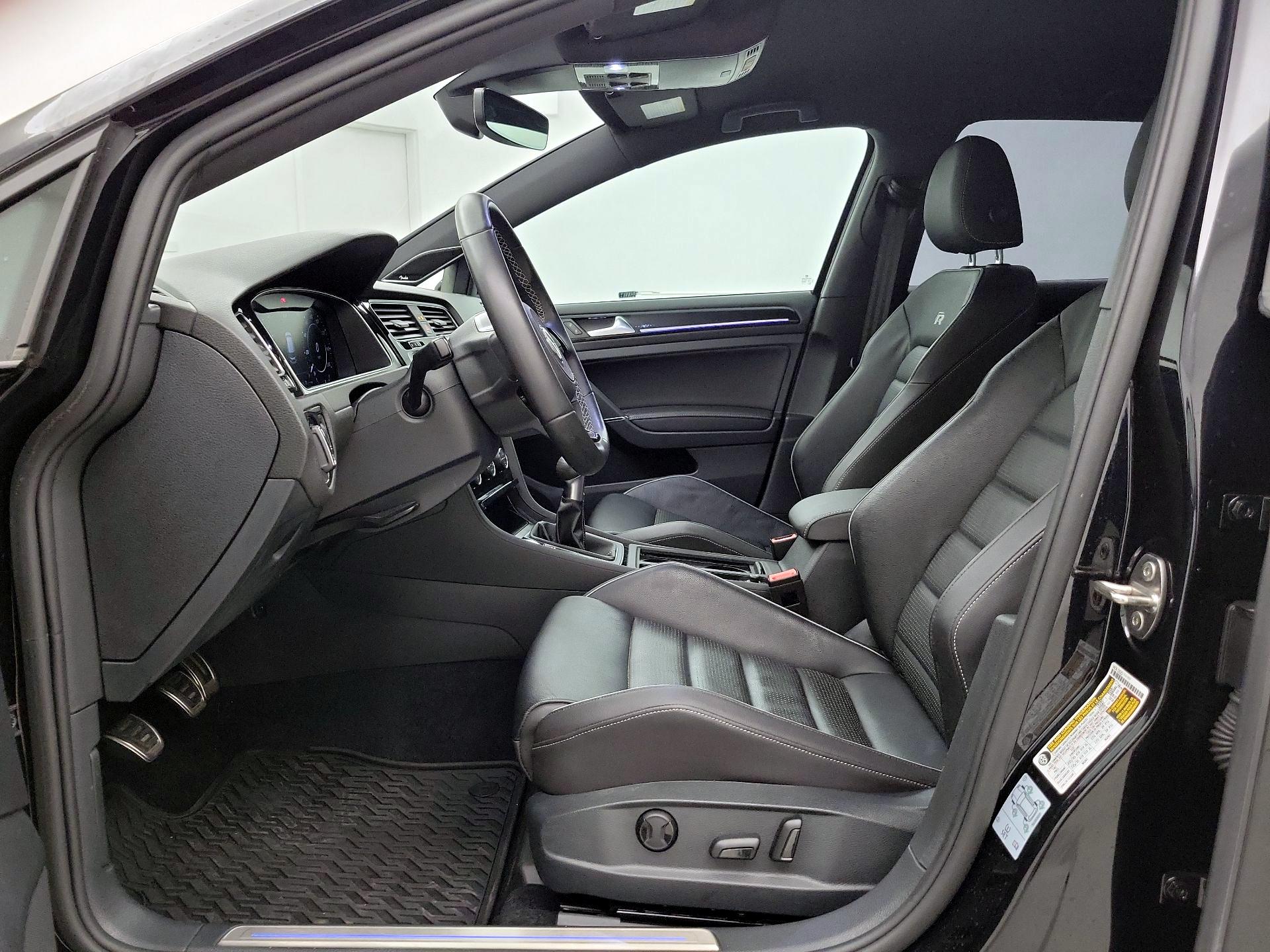 Thumbnail: 2018 Volkswagen Golf - 11