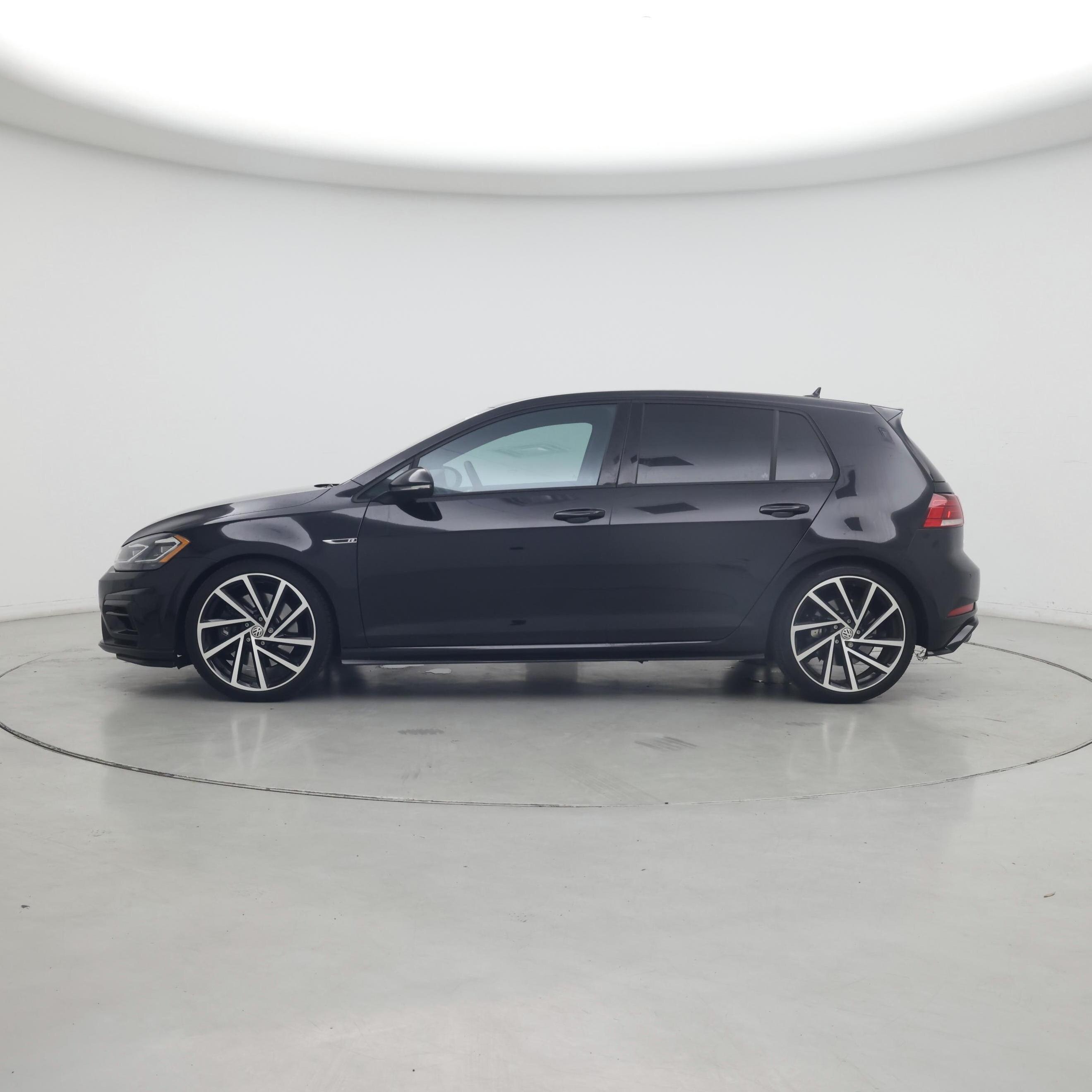 Thumbnail: 2018 Volkswagen Golf - 3