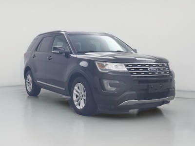 Black 2017 Ford Explorer XLT