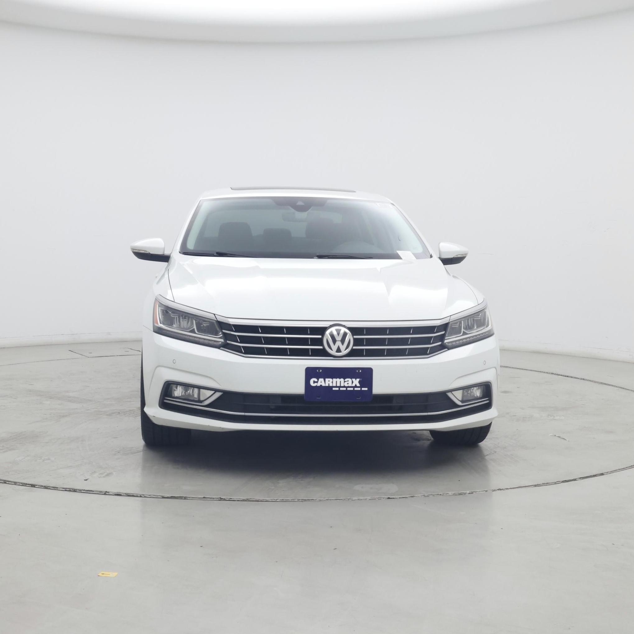 Thumbnail: 2016 Volkswagen Passat - 5