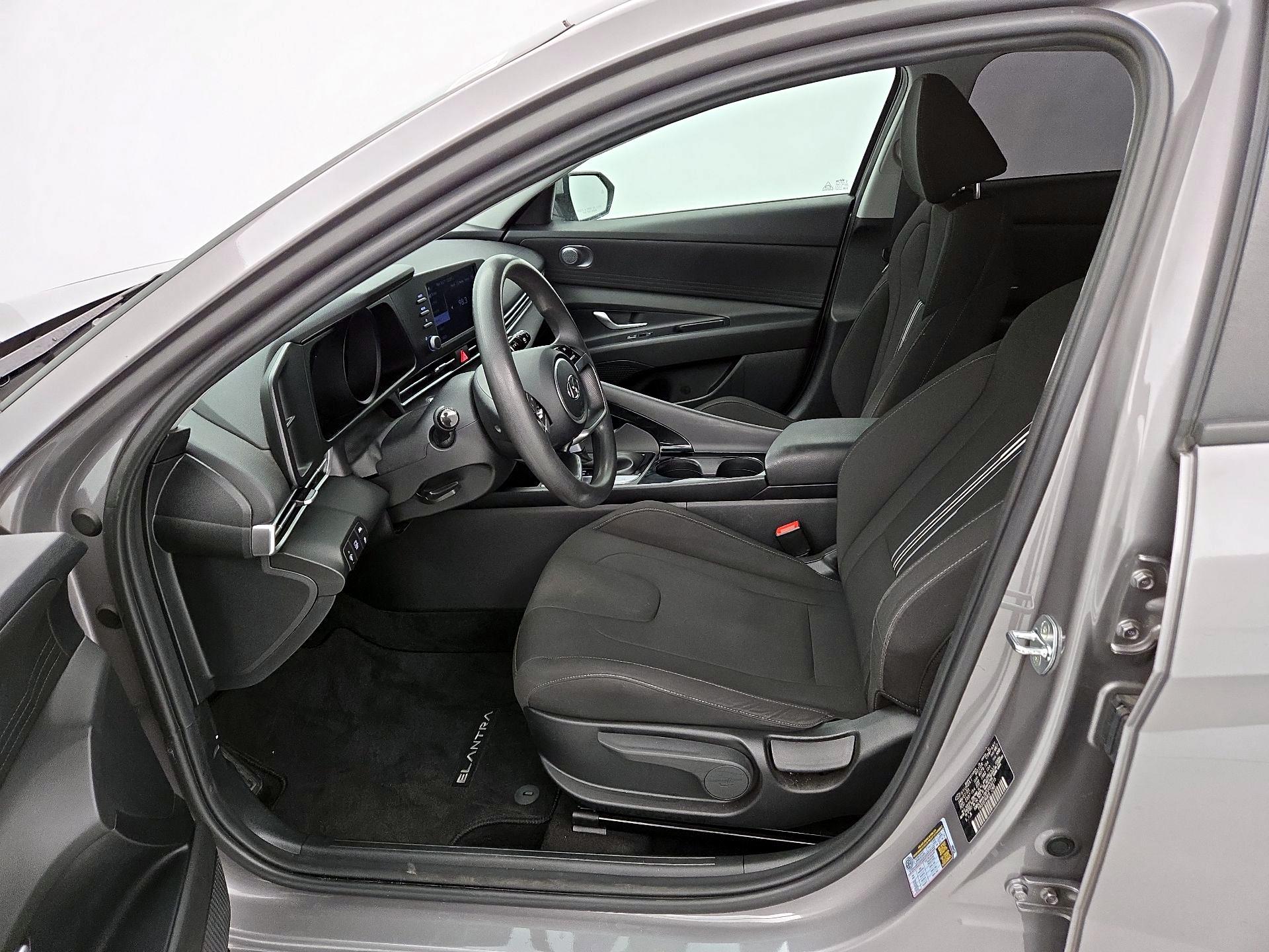 Thumbnail: 2023 Hyundai Elantra - 11