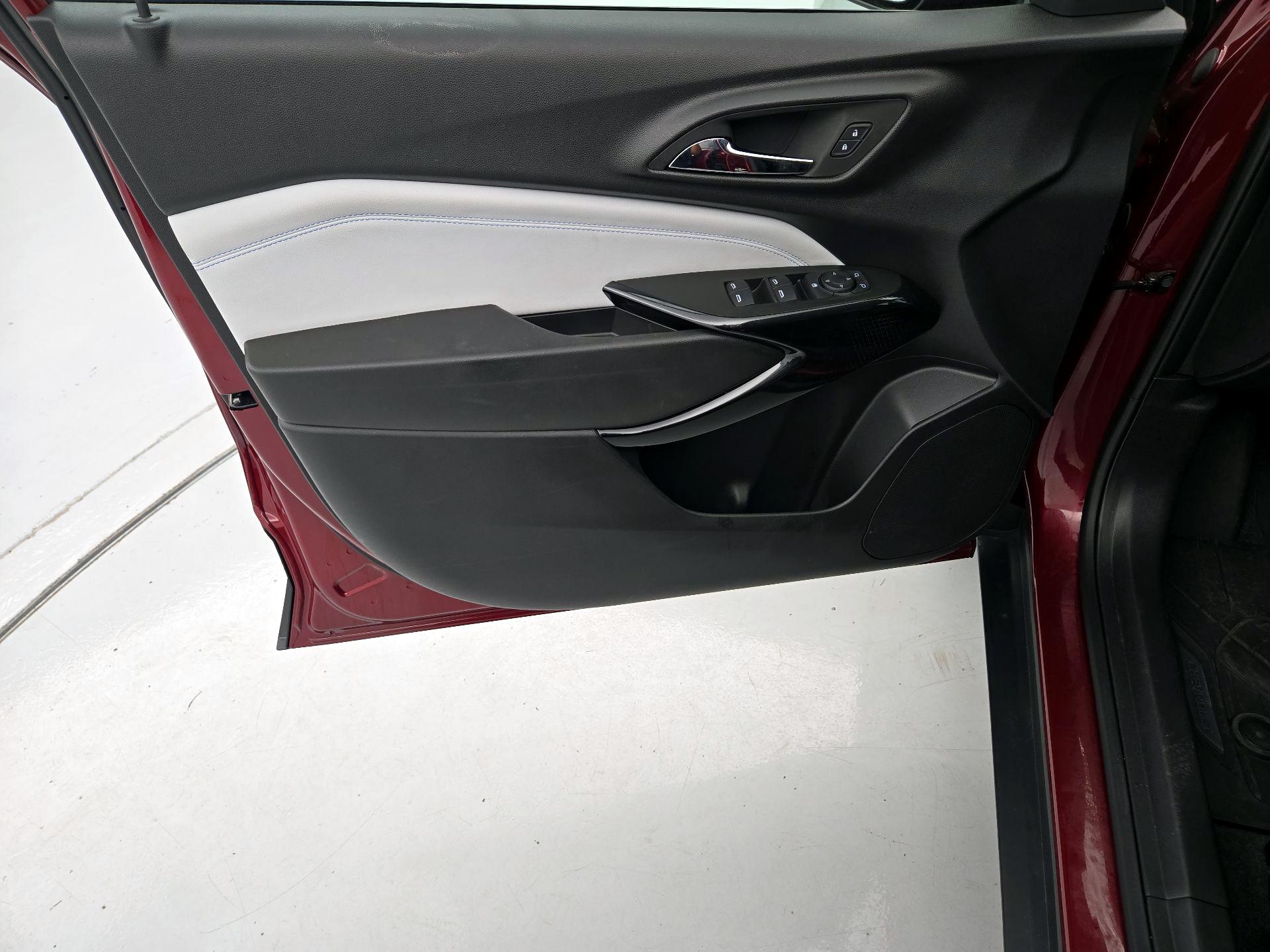 Thumbnail: 2024 Chevrolet Trax - 12