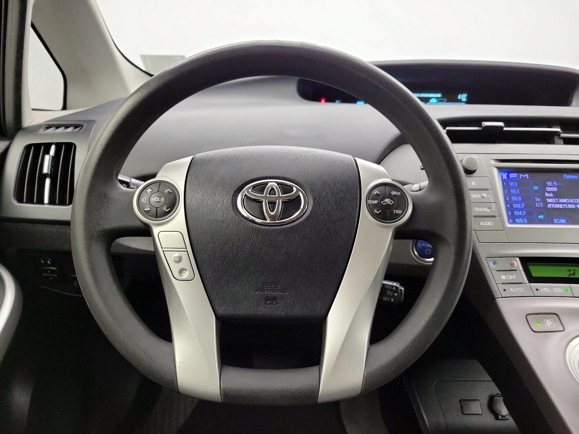 Thumbnail: 2015 Toyota Prius - 10