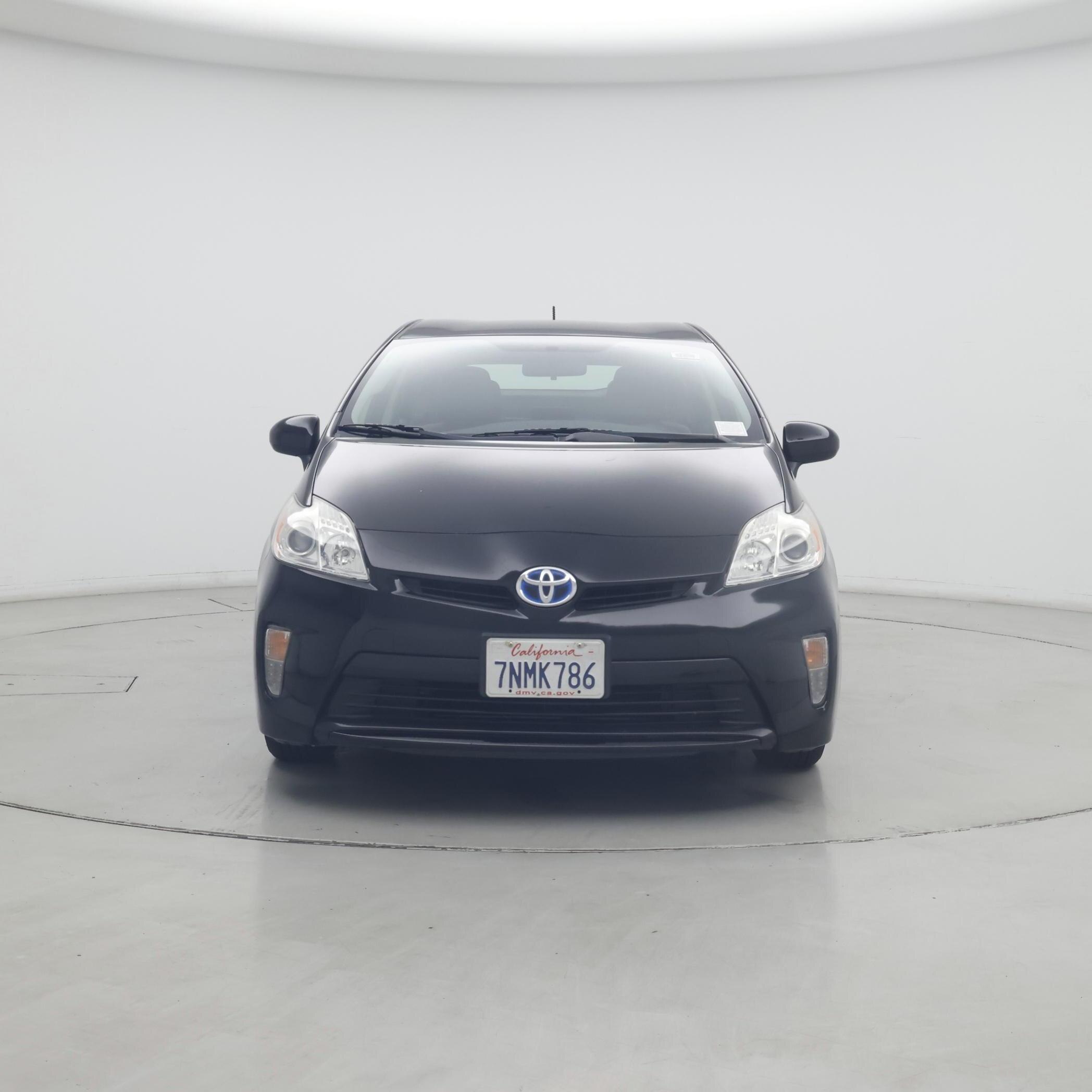 Thumbnail: 2015 Toyota Prius - 5
