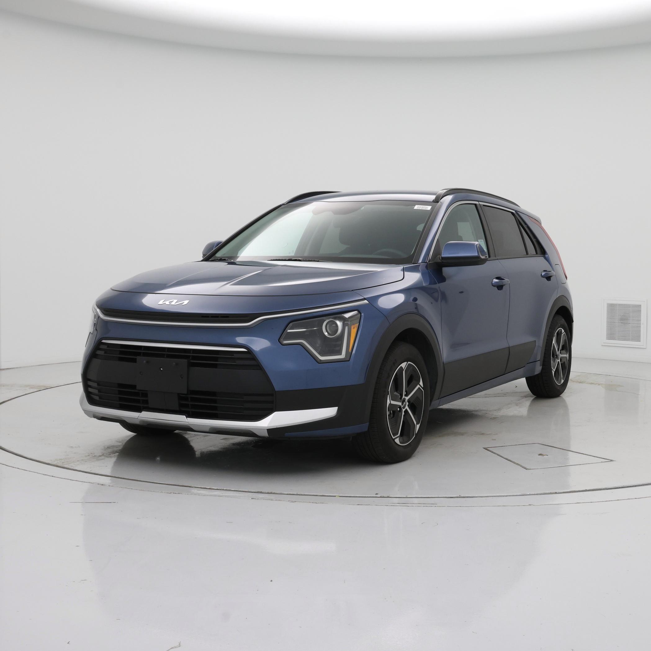Thumbnail: 2023 Kia Niro - 4