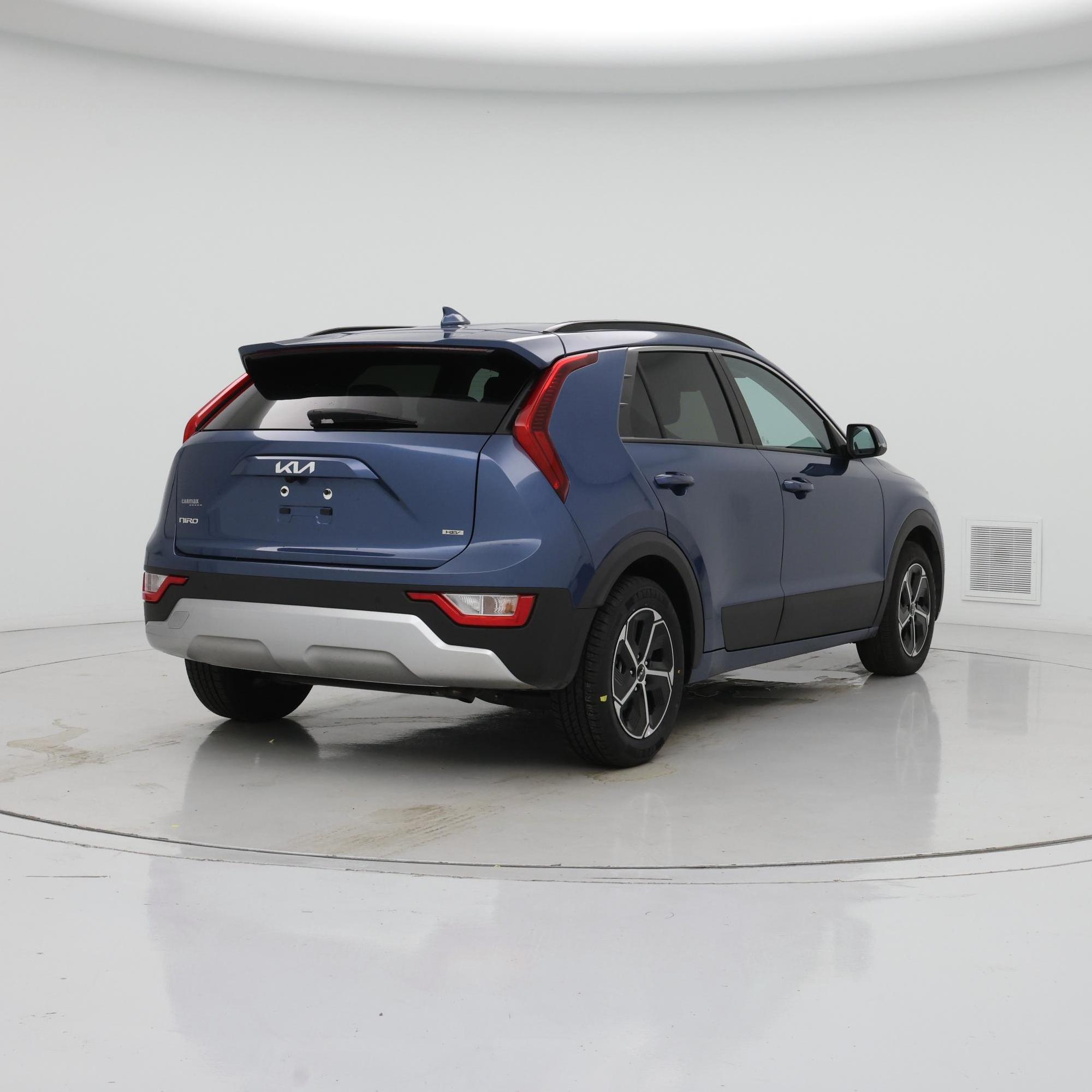 Thumbnail: 2023 Kia Niro - 8