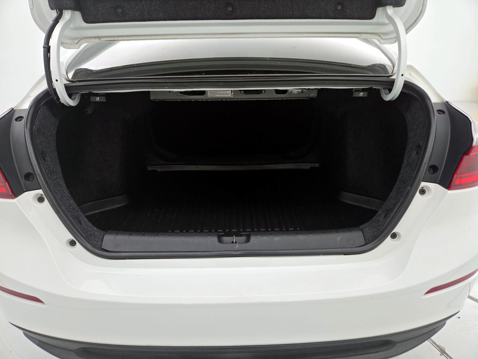 Thumbnail: 2022 Honda Insight - 20