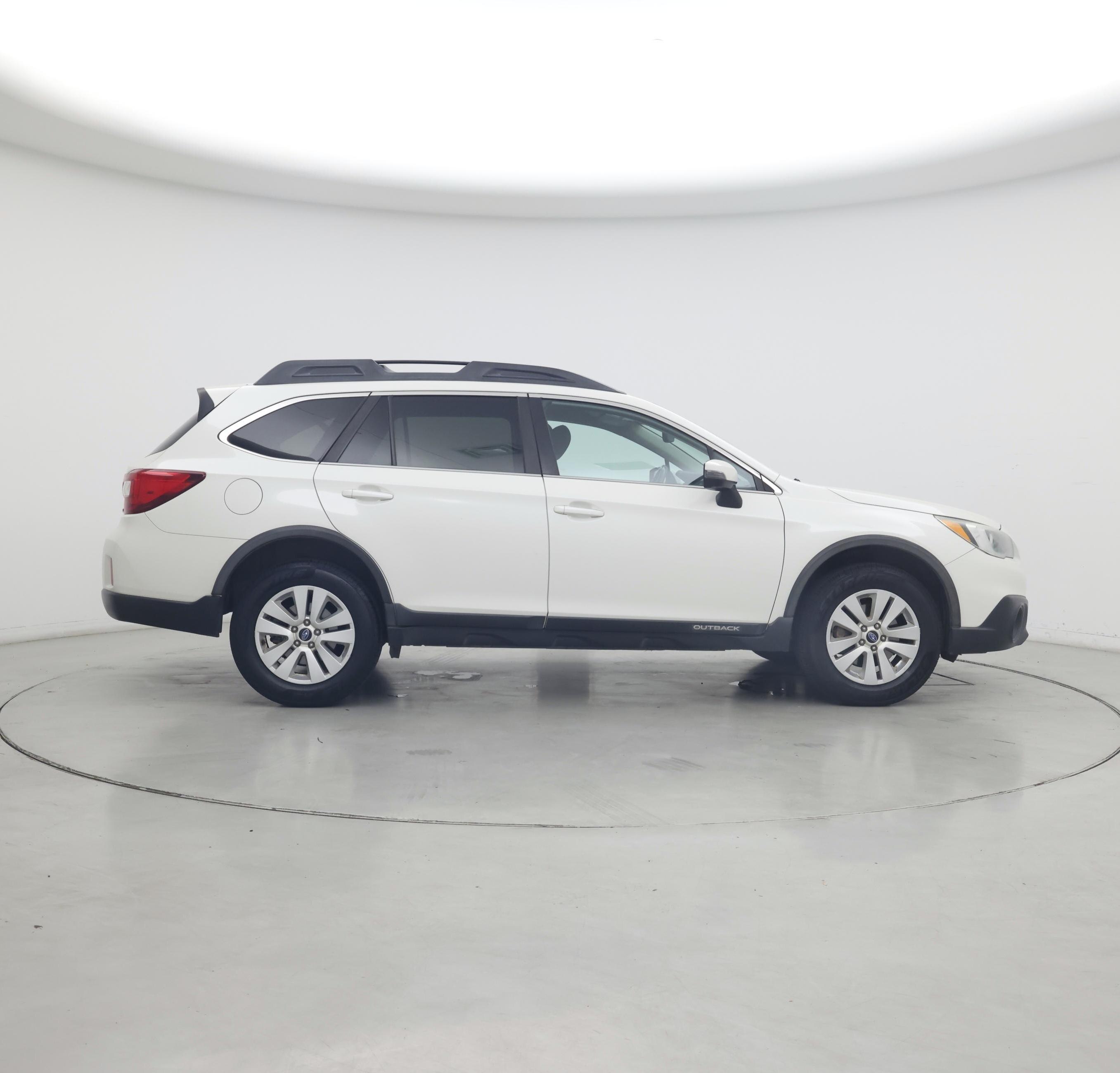 Thumbnail: 2015 Subaru Outback - 7