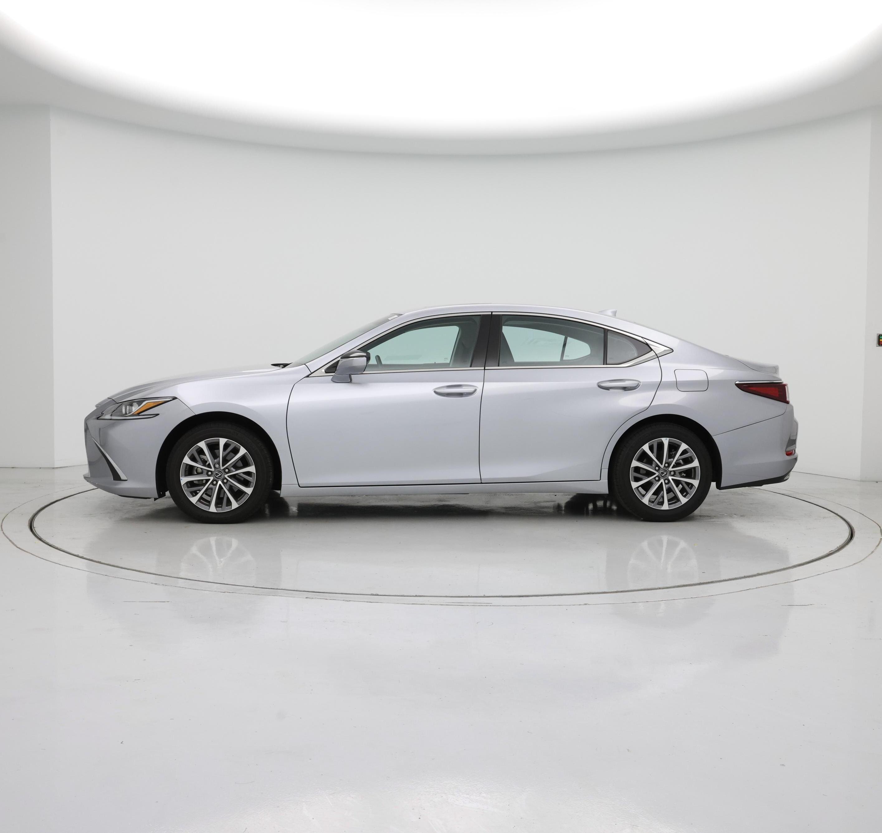Thumbnail: 2024 Lexus ES - 3