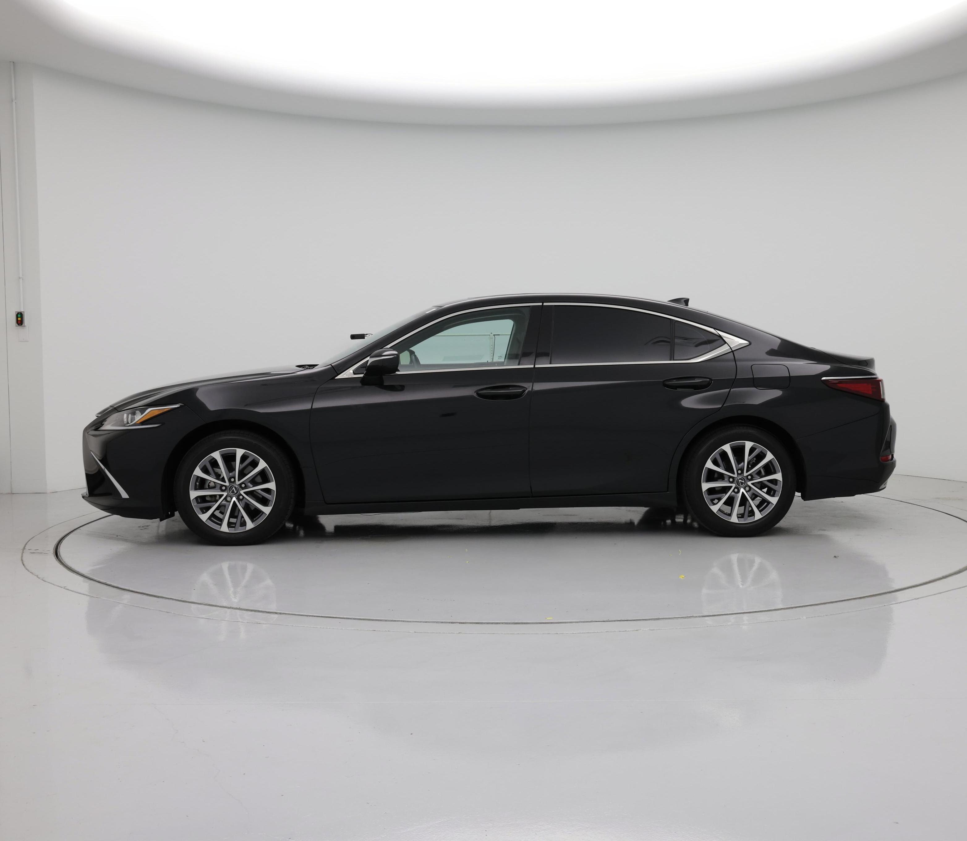 Thumbnail: 2024 Lexus ES - 3