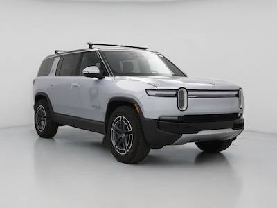 Silver 2025 Rivian R1S Adventure Dual-Motor Standard
