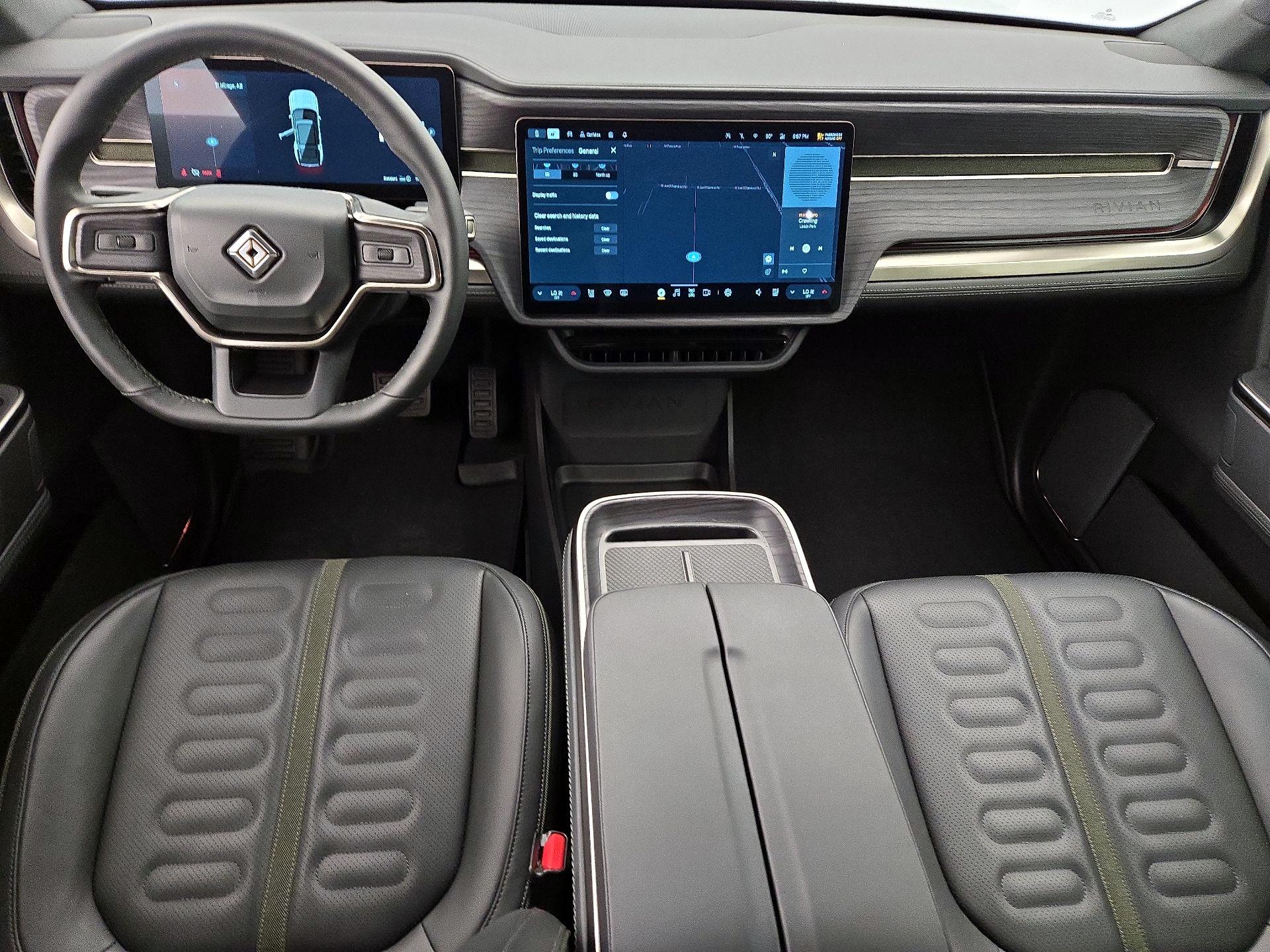 Thumbnail: 2025 Rivian R1S - 9