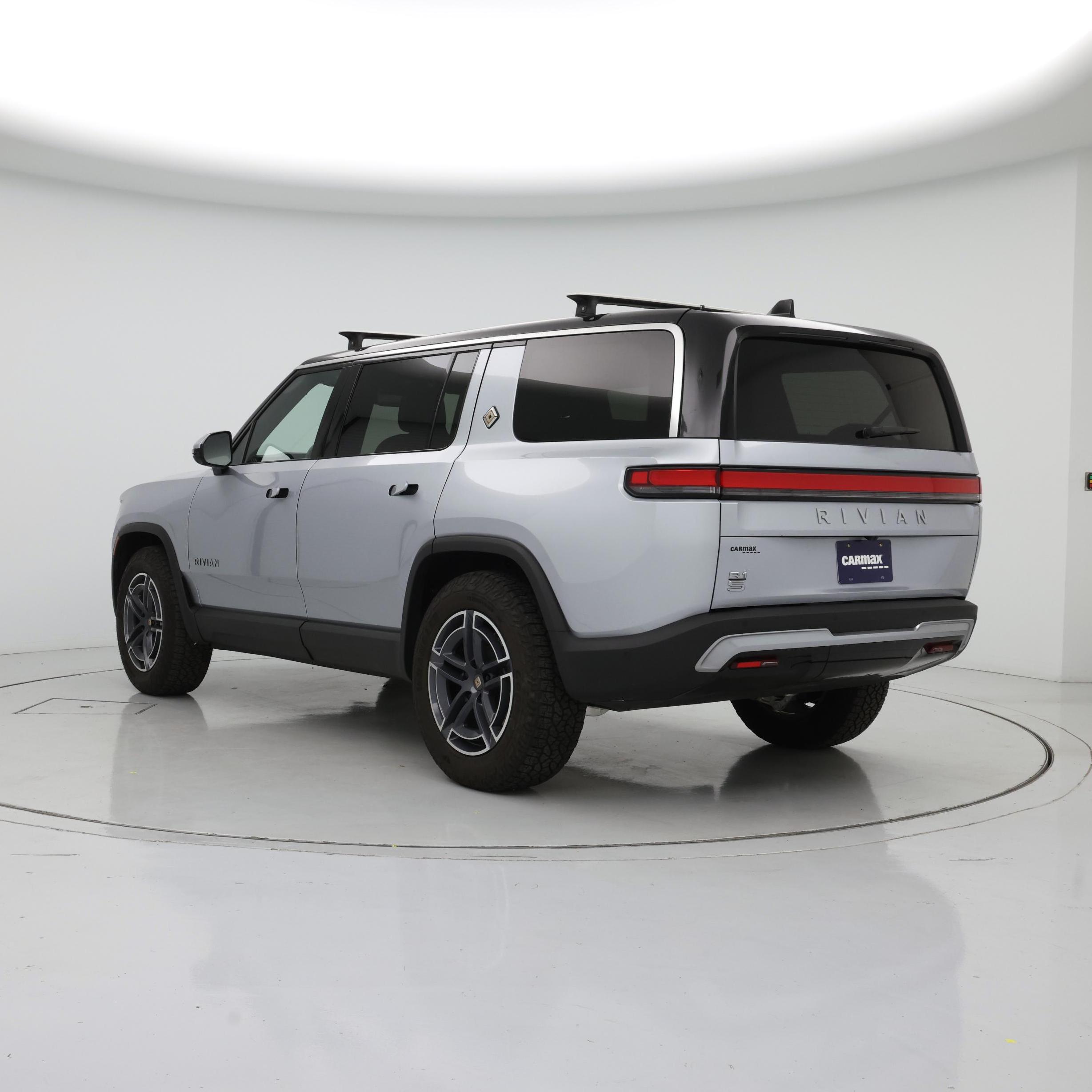 Thumbnail: 2025 Rivian R1S - 2