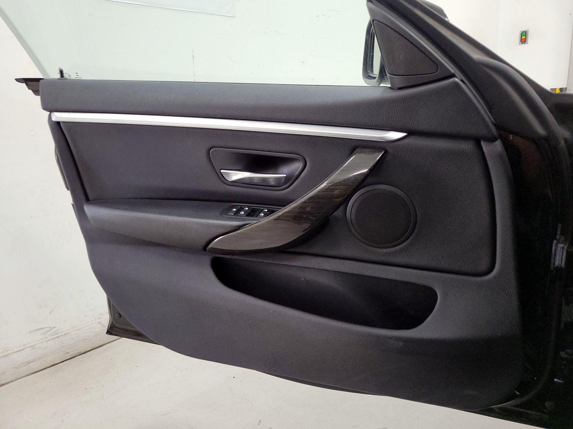Thumbnail: 2016 BMW 4 Series - 12