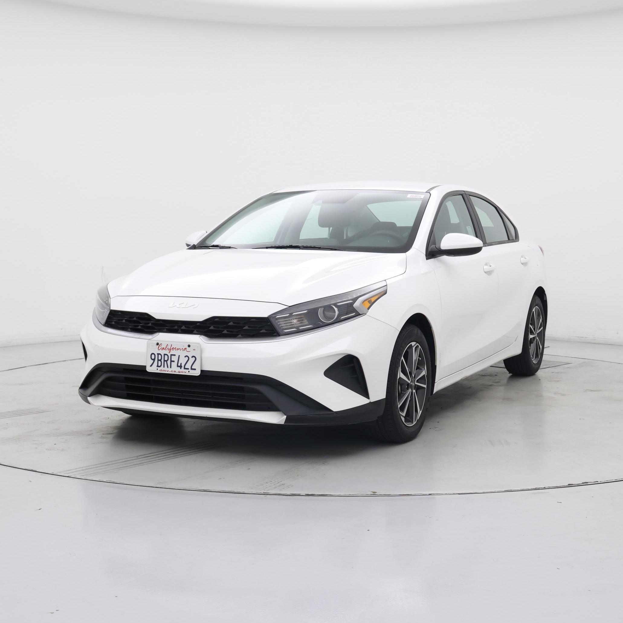 Thumbnail: 2022 Kia Forte - 4