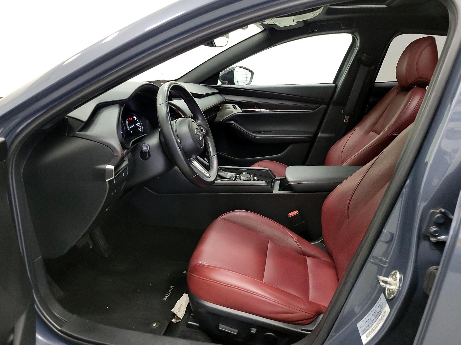 Thumbnail: 2022 Mazda Mazda3 - 11