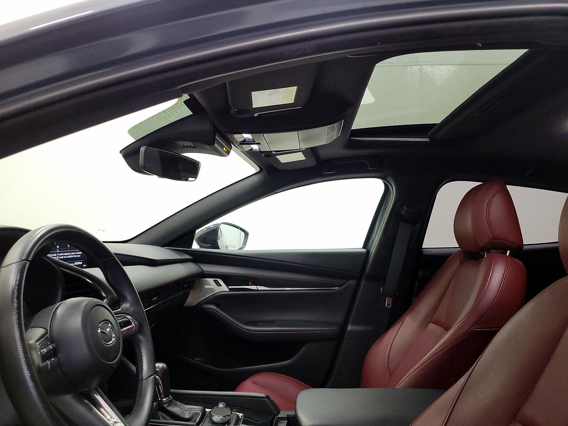 Thumbnail: 2022 Mazda Mazda3 - 18