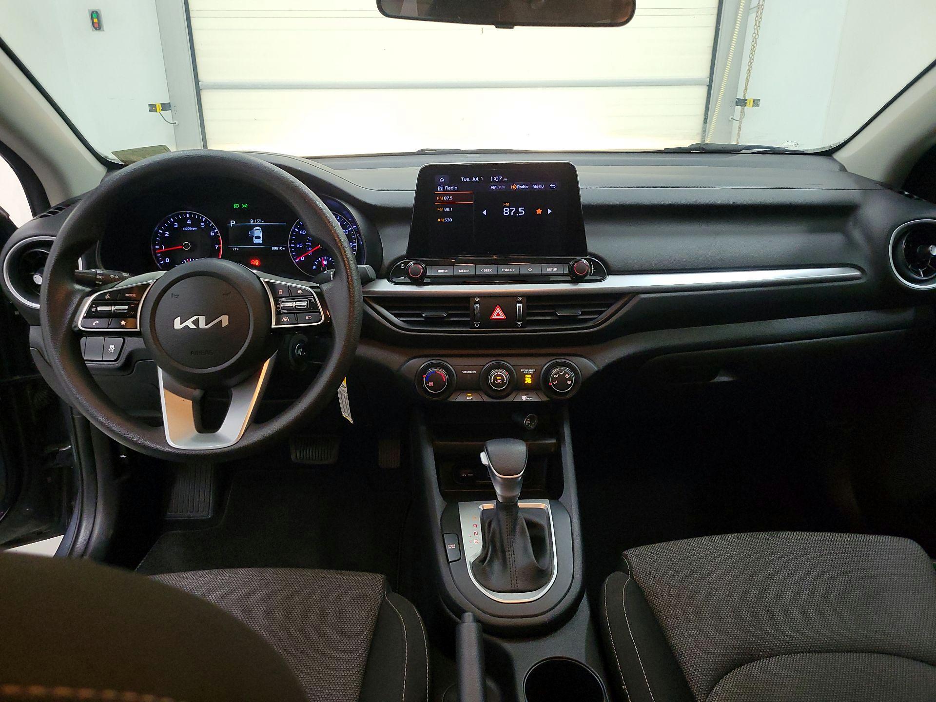 Thumbnail: 2023 Kia Forte - 9