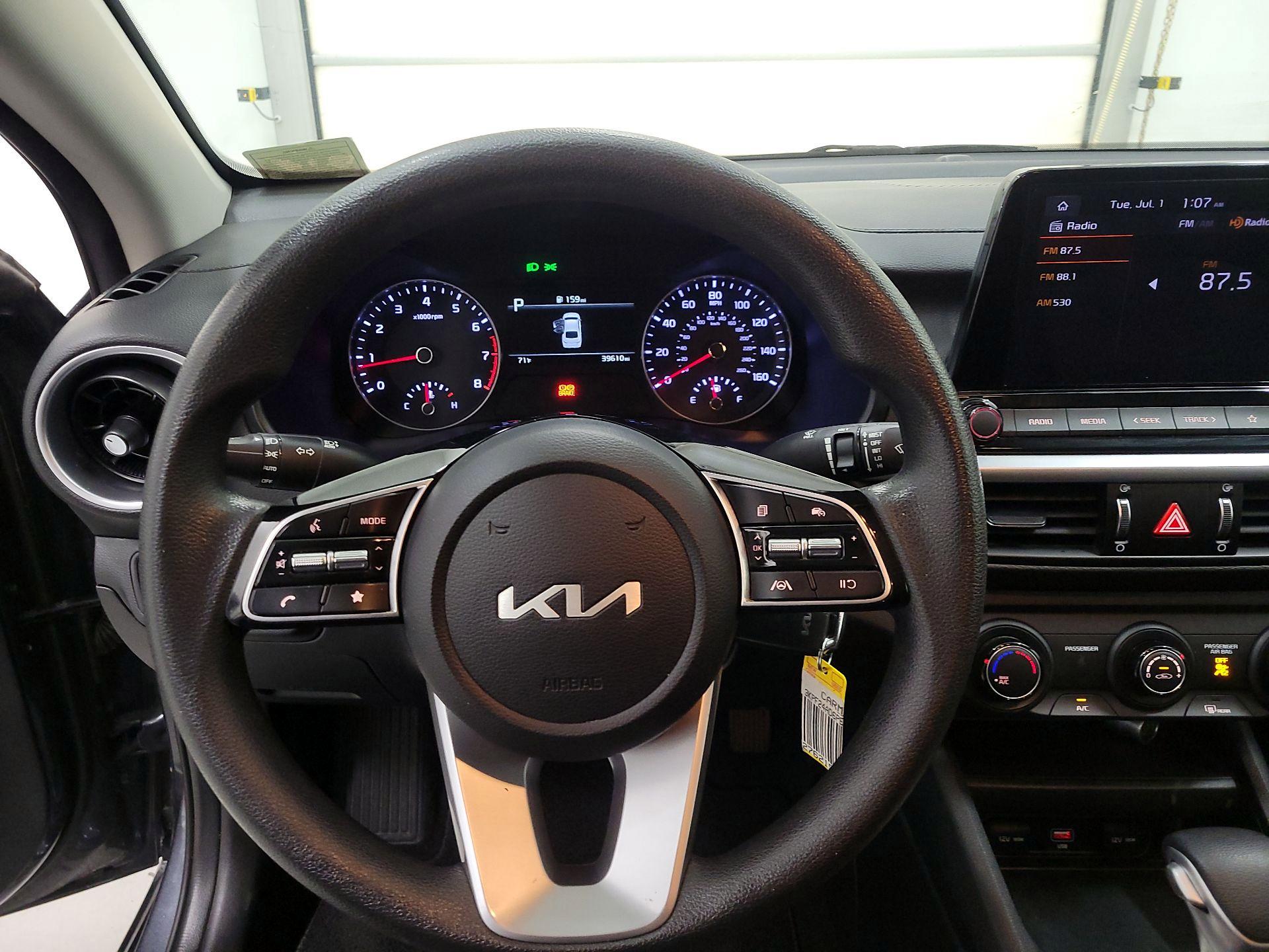 Thumbnail: 2023 Kia Forte - 10