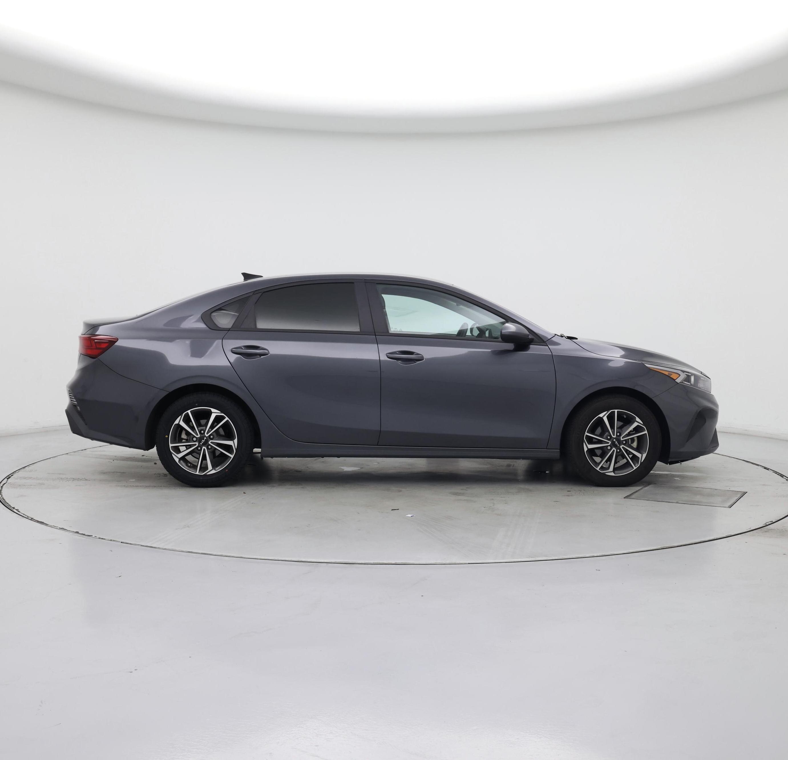 Thumbnail: 2023 Kia Forte - 7