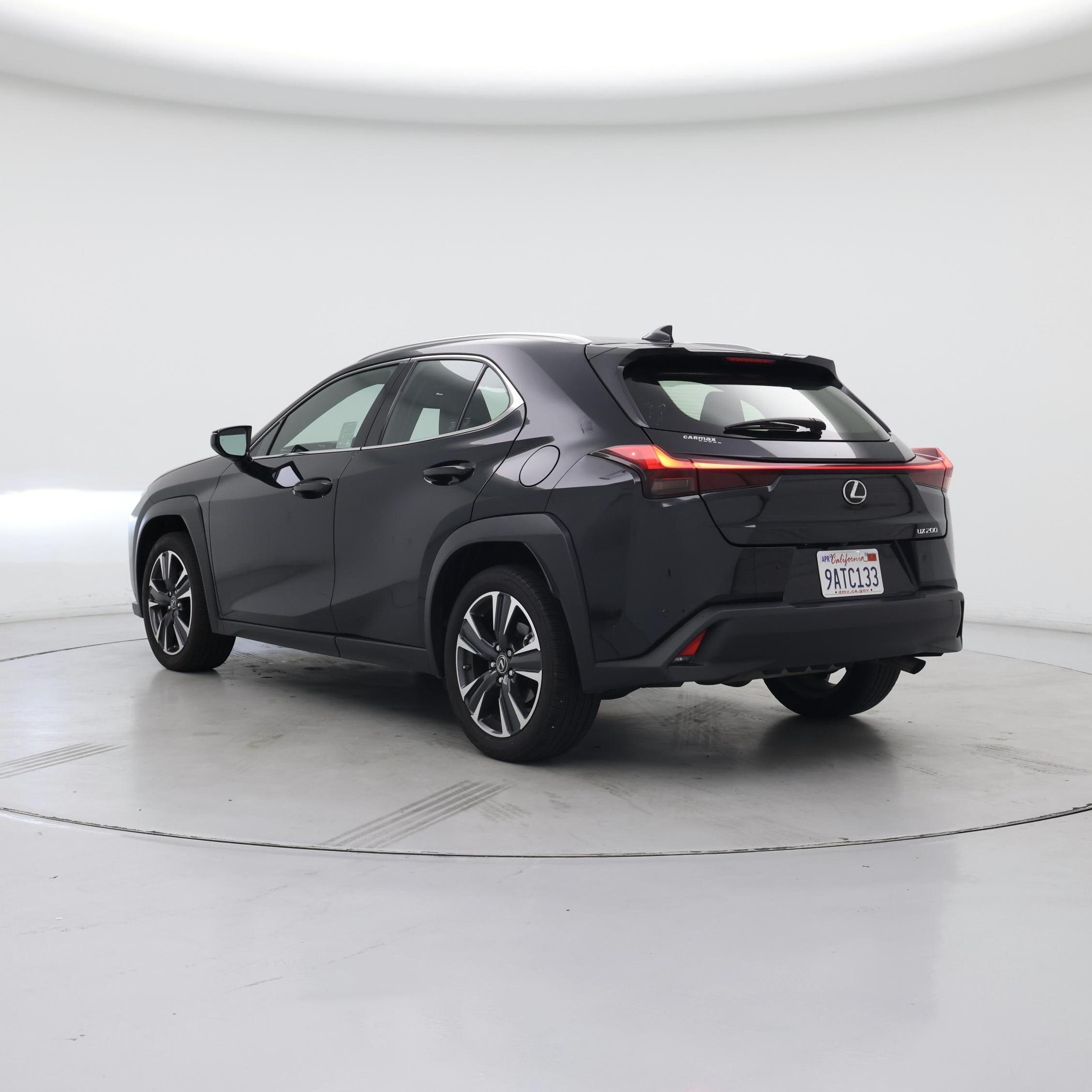 Thumbnail: 2022 Lexus UX - 2