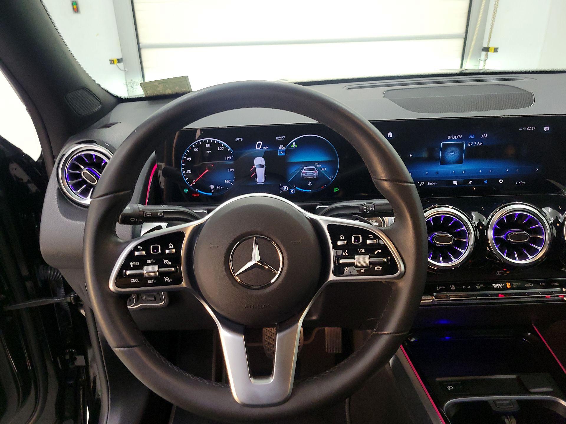 Thumbnail: 2023 Mercedes-Benz GLB - 10