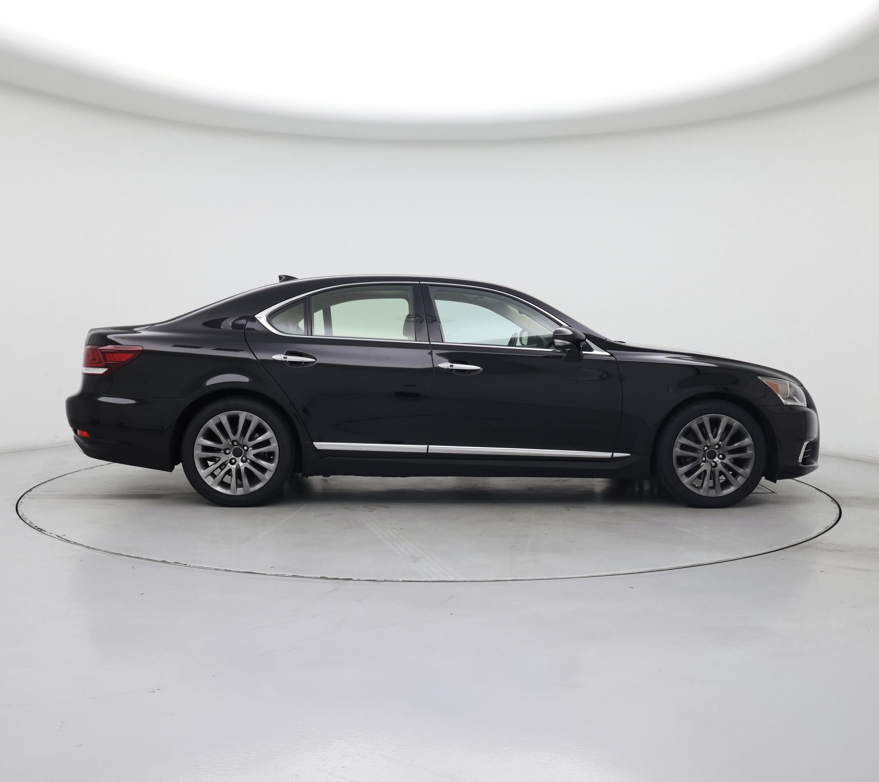 Thumbnail: 2017 Lexus LS - 7