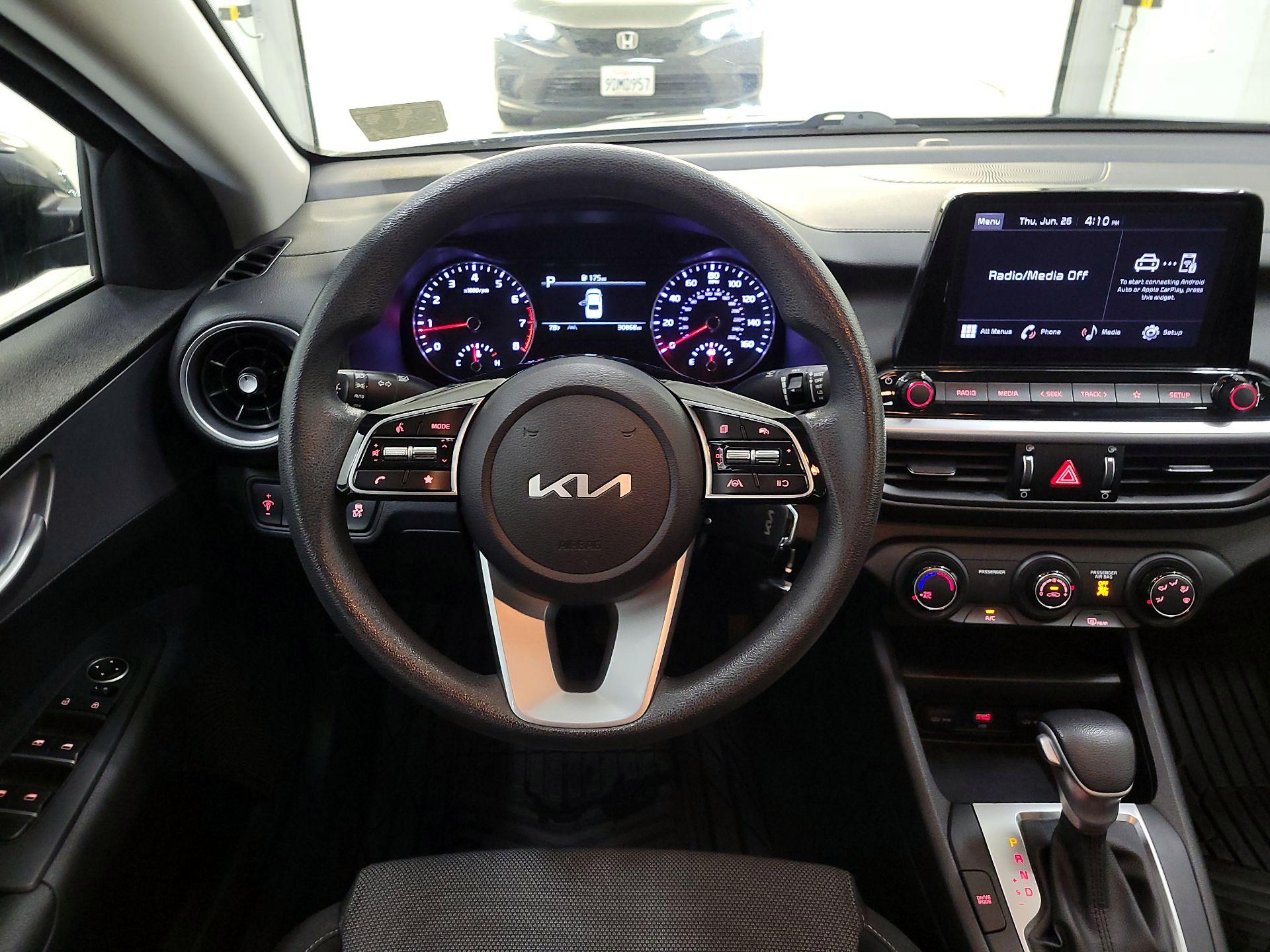 Thumbnail: 2023 Kia Forte - 10