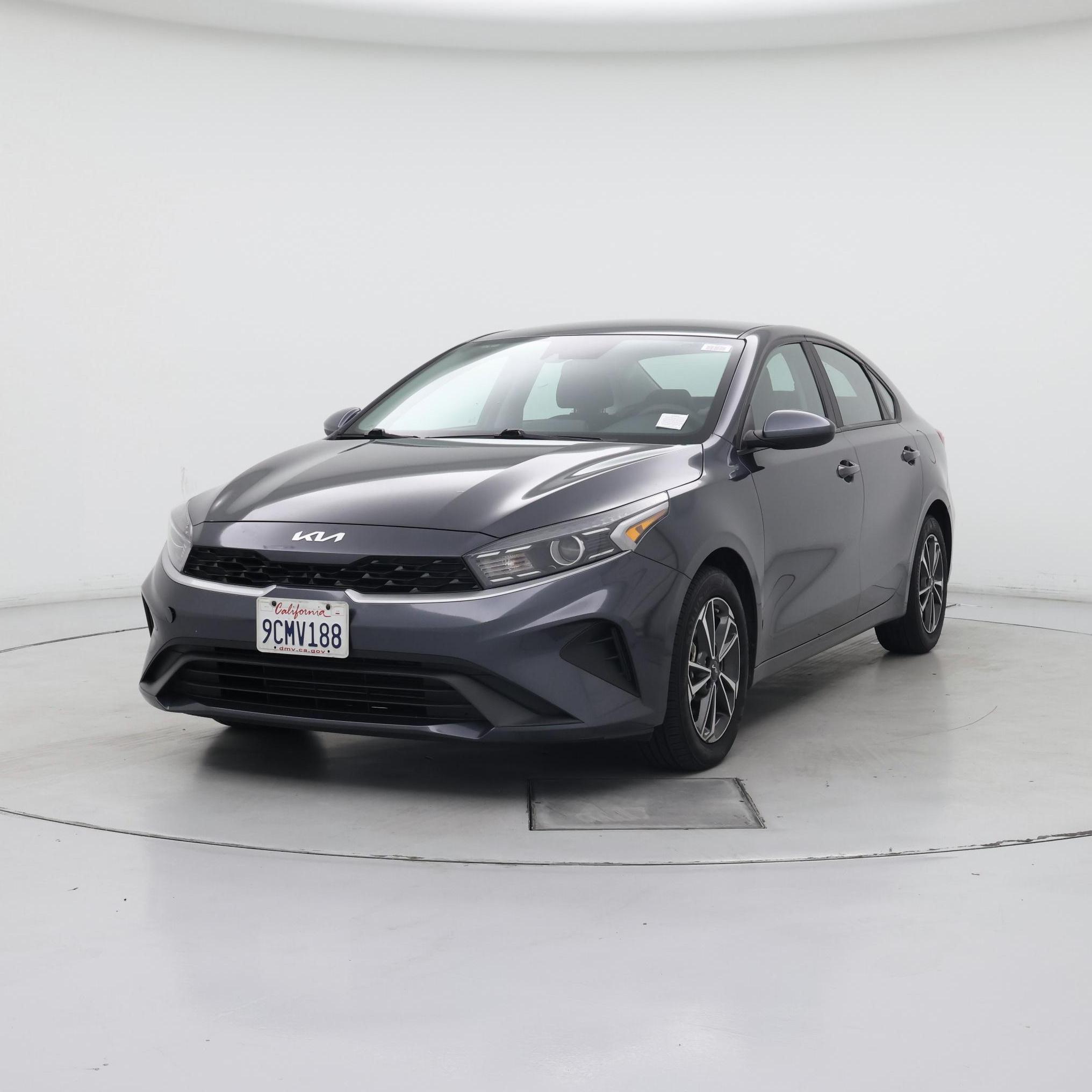 Thumbnail: 2023 Kia Forte - 4