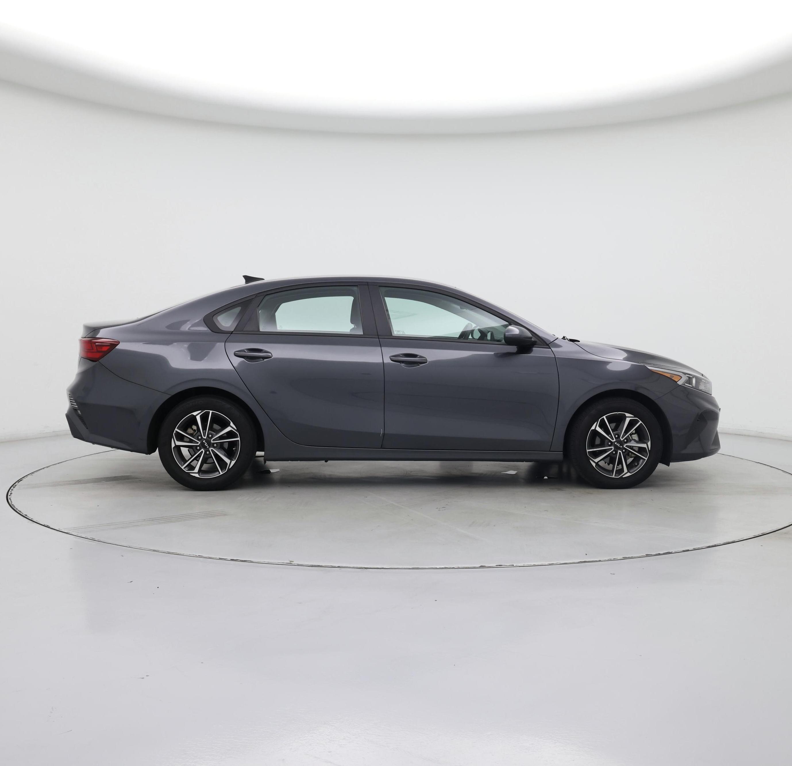 Thumbnail: 2023 Kia Forte - 7