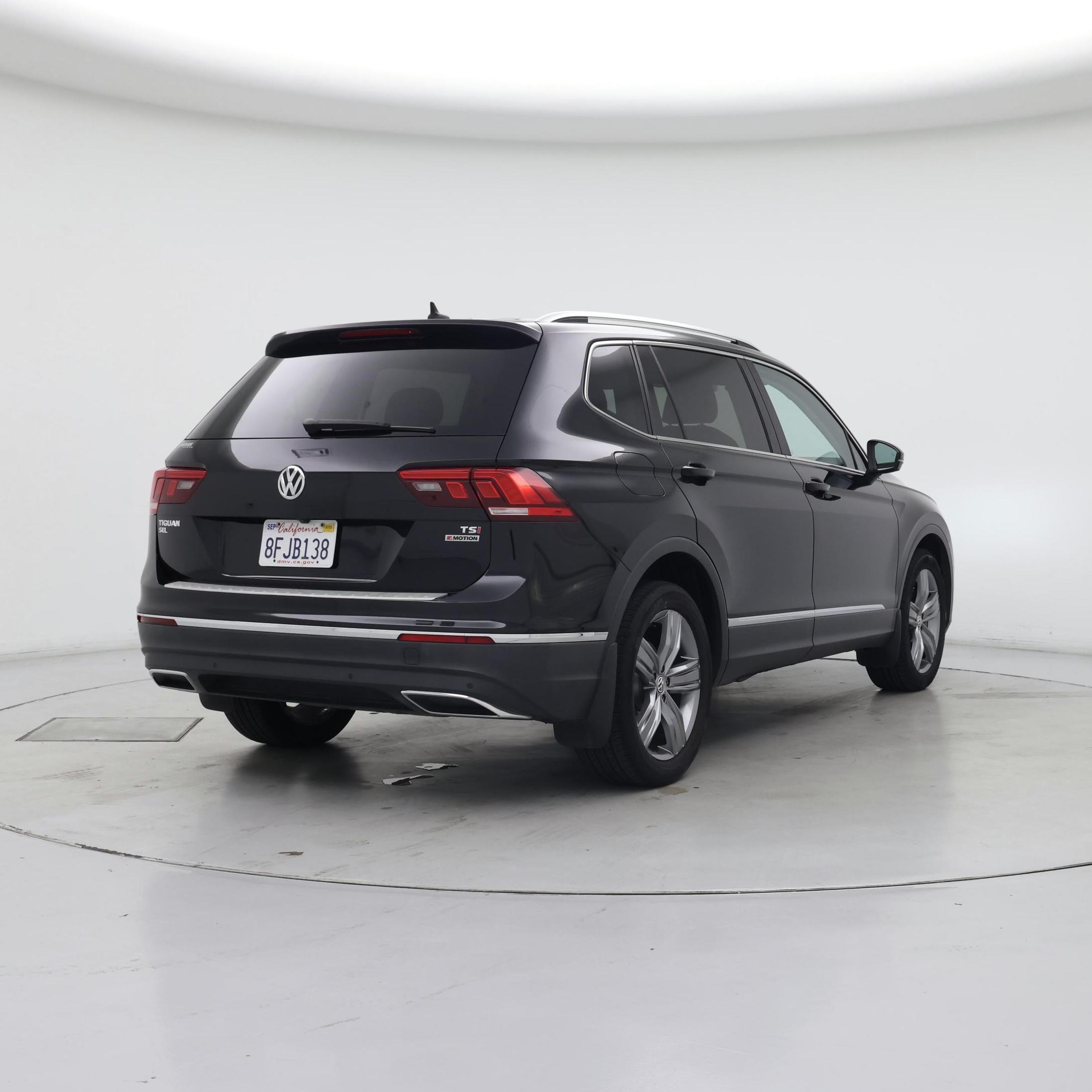 Thumbnail: 2018 Volkswagen Tiguan - 8