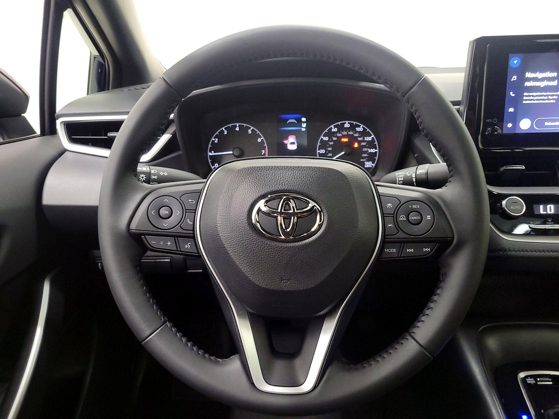 Thumbnail: 2023 Toyota Corolla - 10