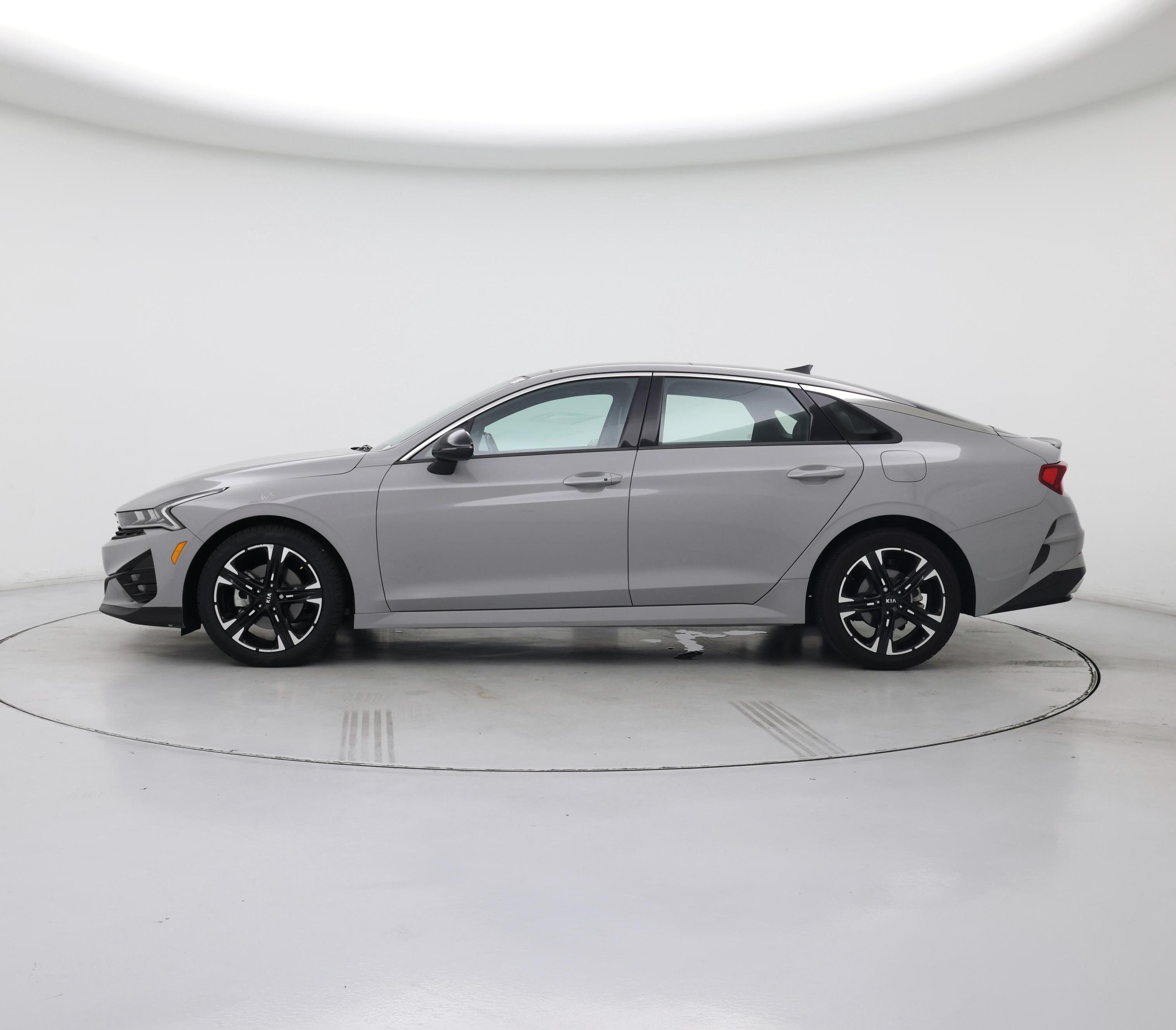 Thumbnail: 2021 Kia K5 - 3