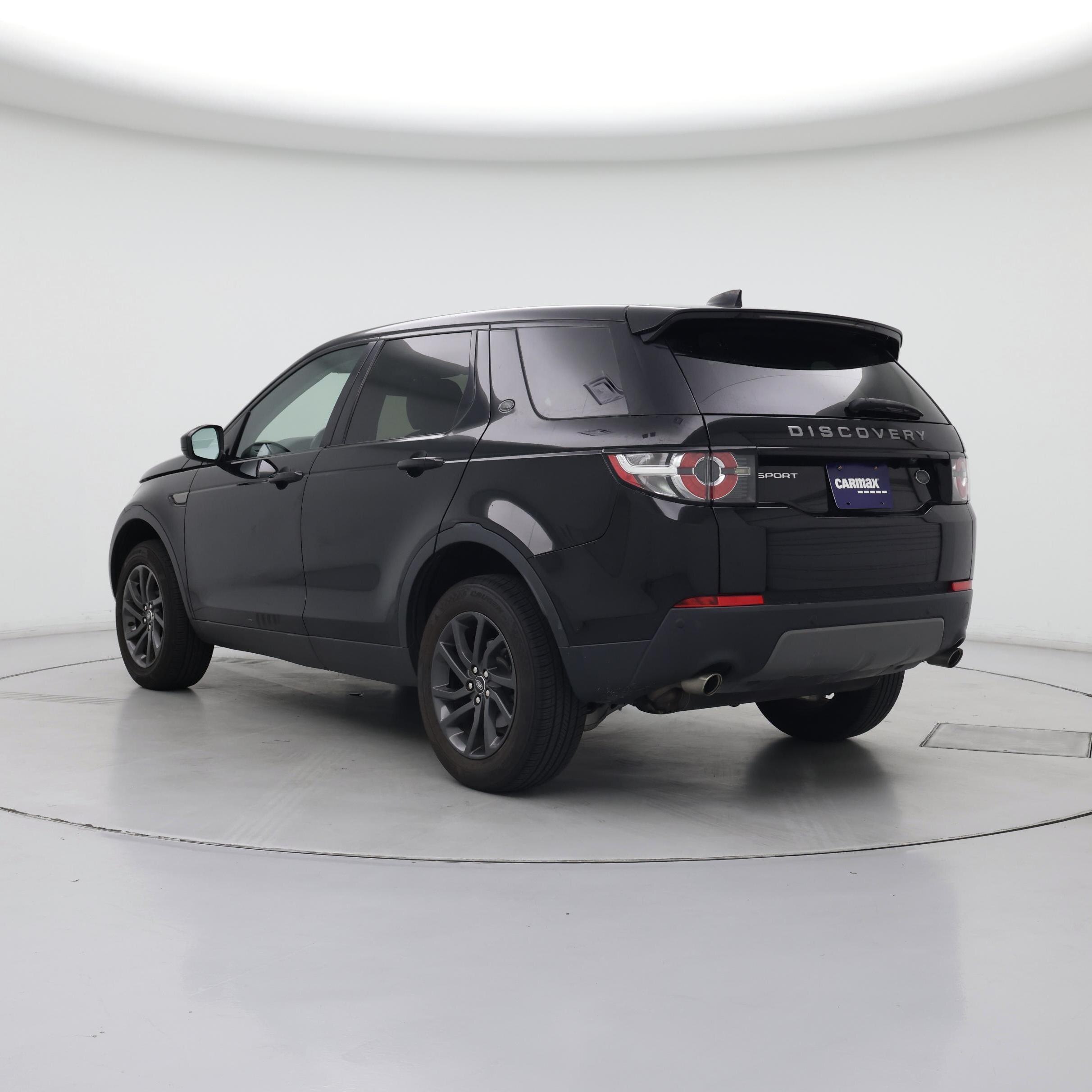 Thumbnail: 2017 Land Rover Discovery Sport - 2
