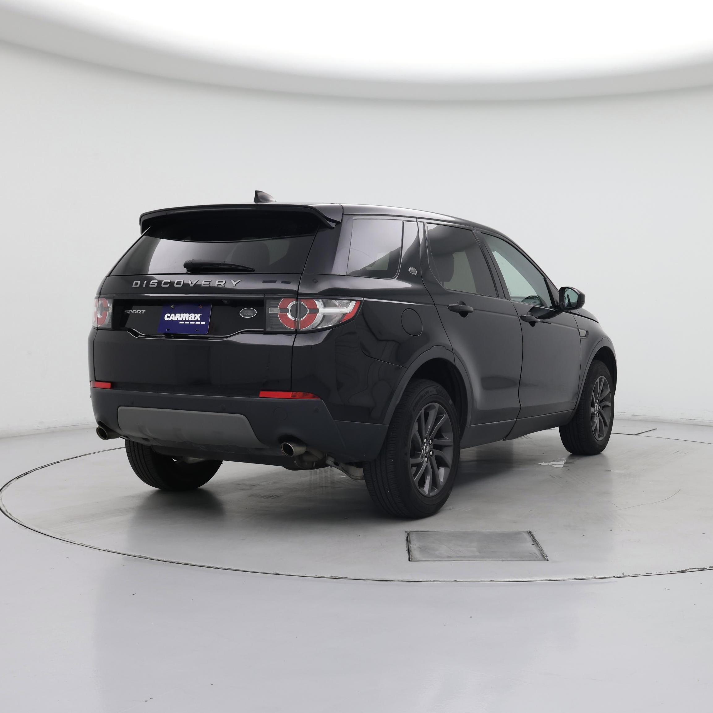 Thumbnail: 2017 Land Rover Discovery Sport - 8