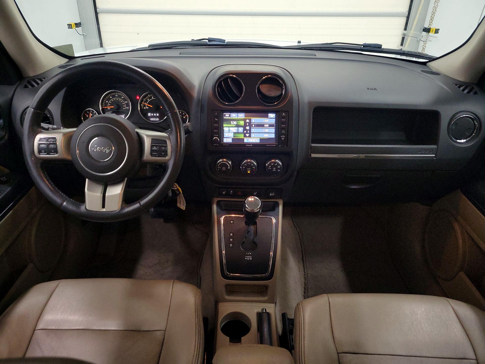 Thumbnail: 2014 Jeep Patriot - 9