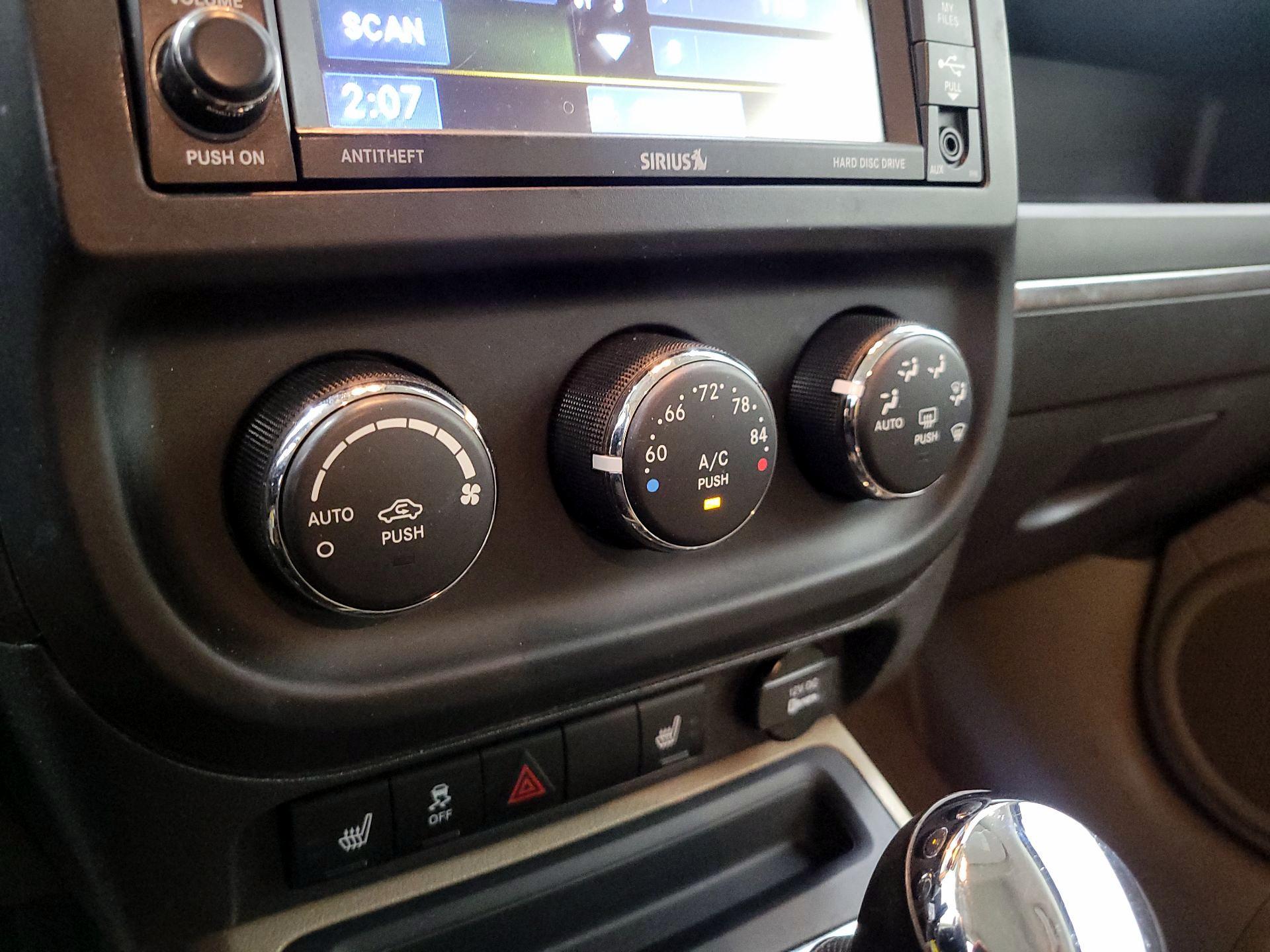 Thumbnail: 2014 Jeep Patriot - 14