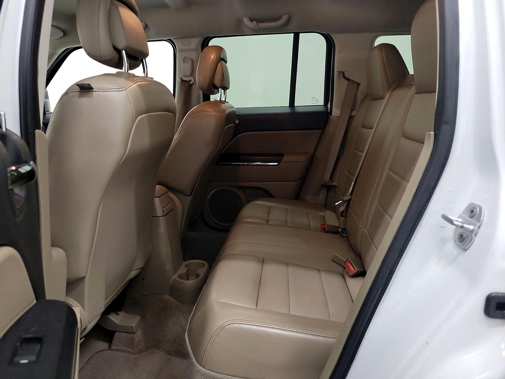 Thumbnail: 2014 Jeep Patriot - 17