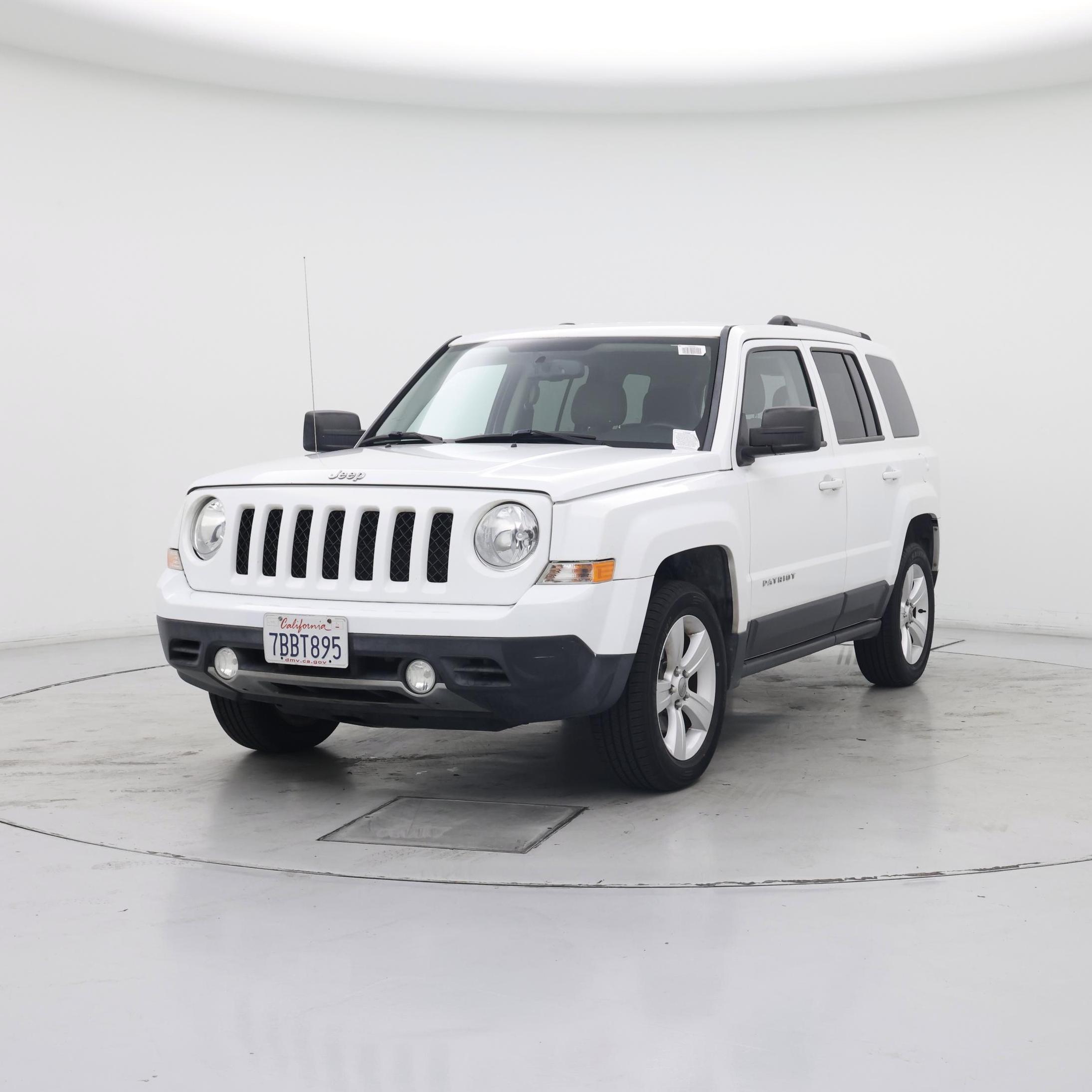 Thumbnail: 2014 Jeep Patriot - 4