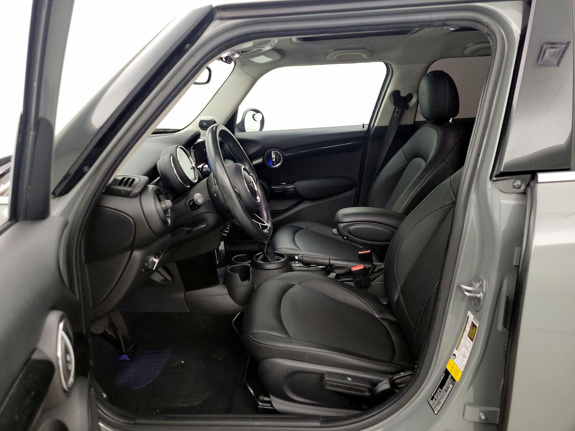 Thumbnail: 2019 MINI Cooper Hardtop - 11